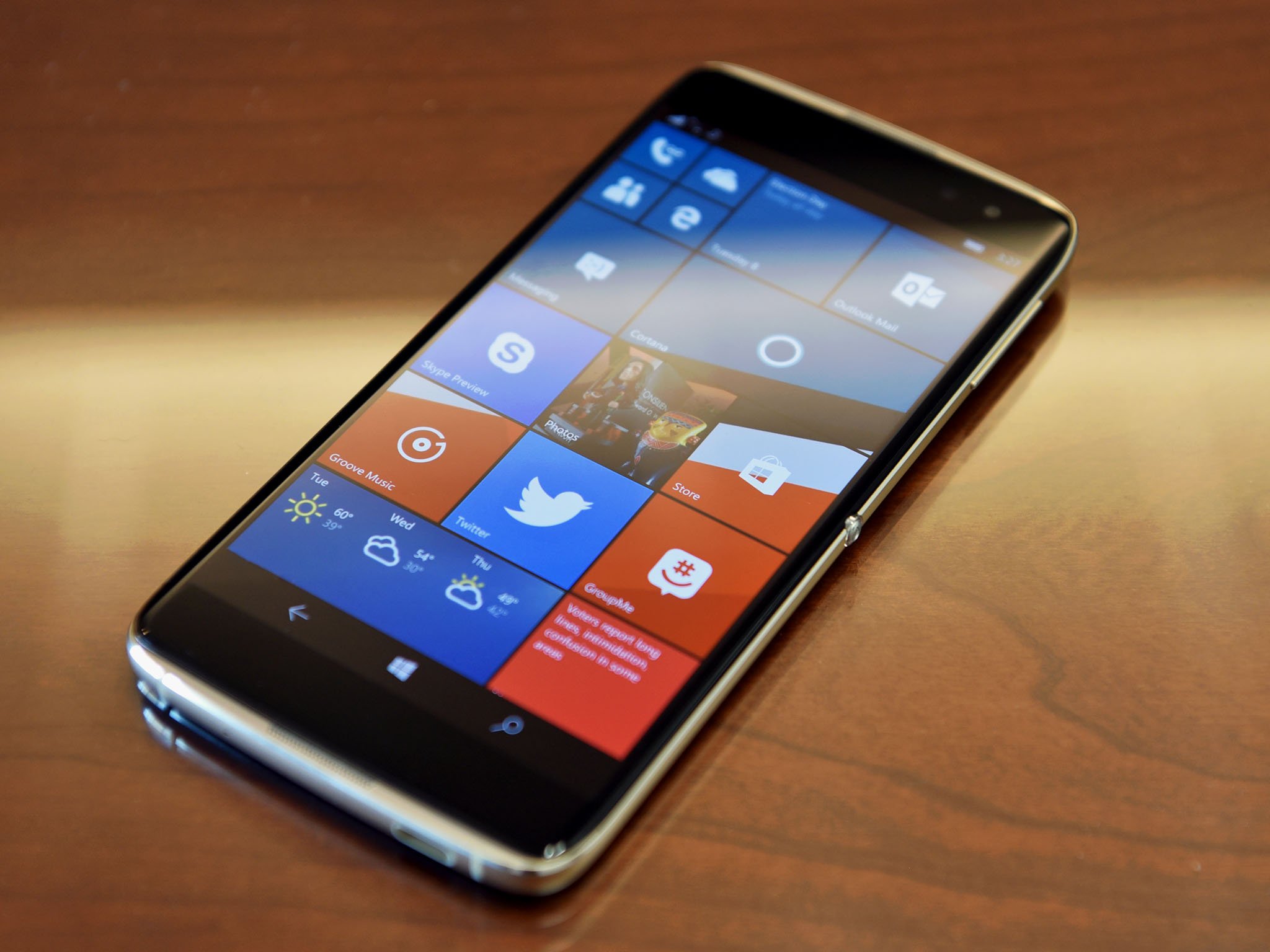 alcatel Idol 4s Windows Resim 4