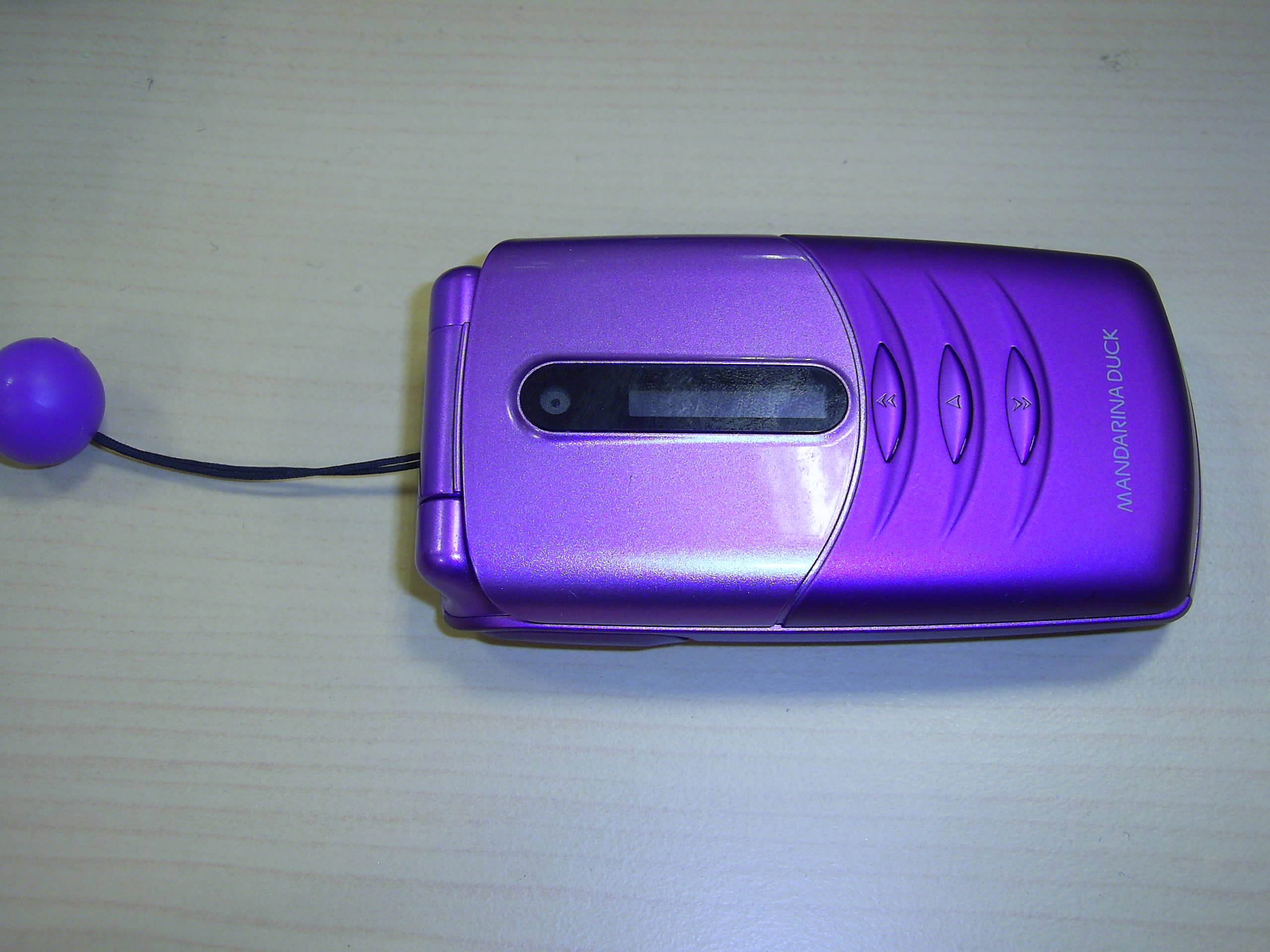 alcatel Mandarina Duck Resim 4