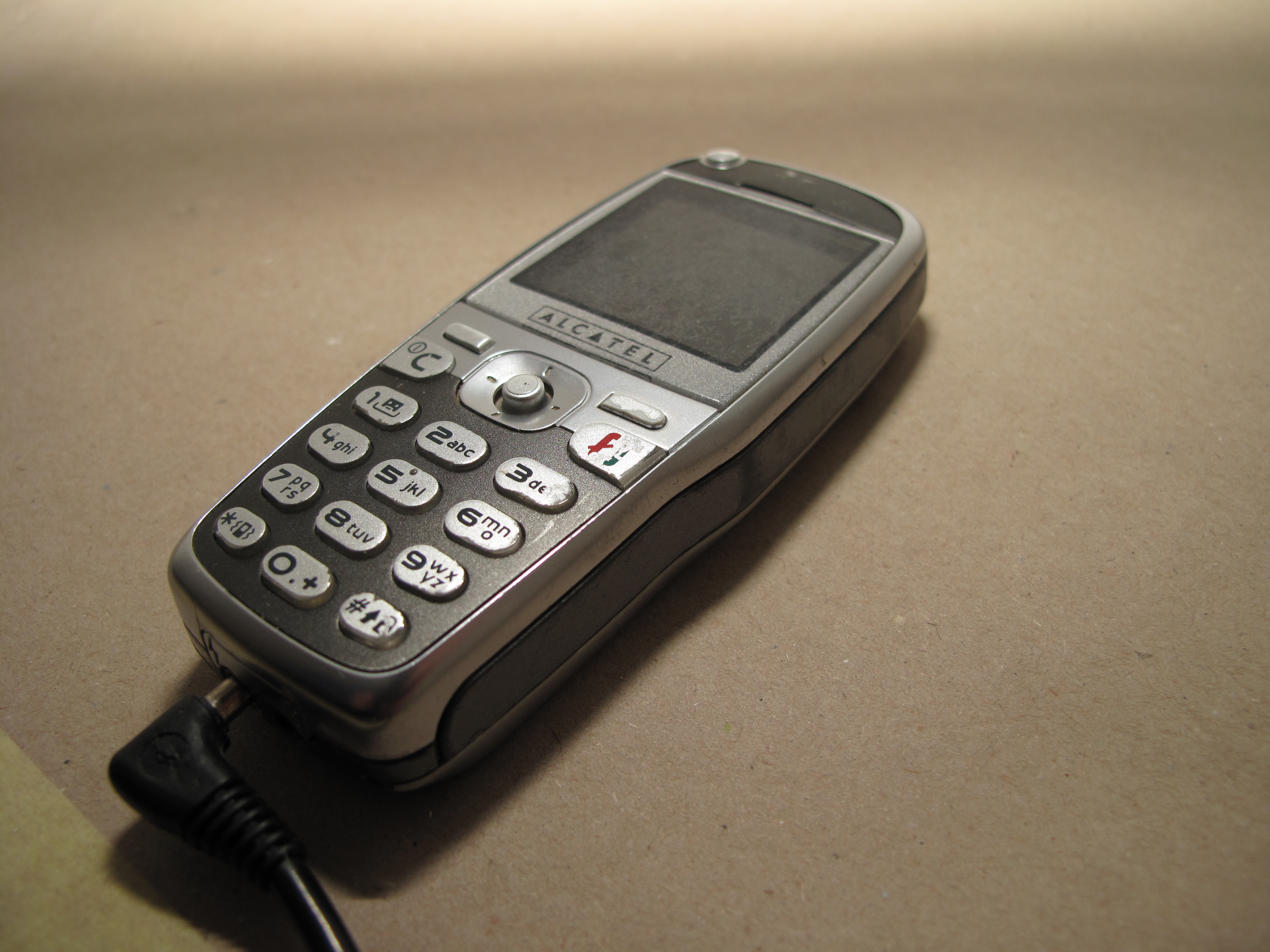 alcatel OT 535 Resim 4