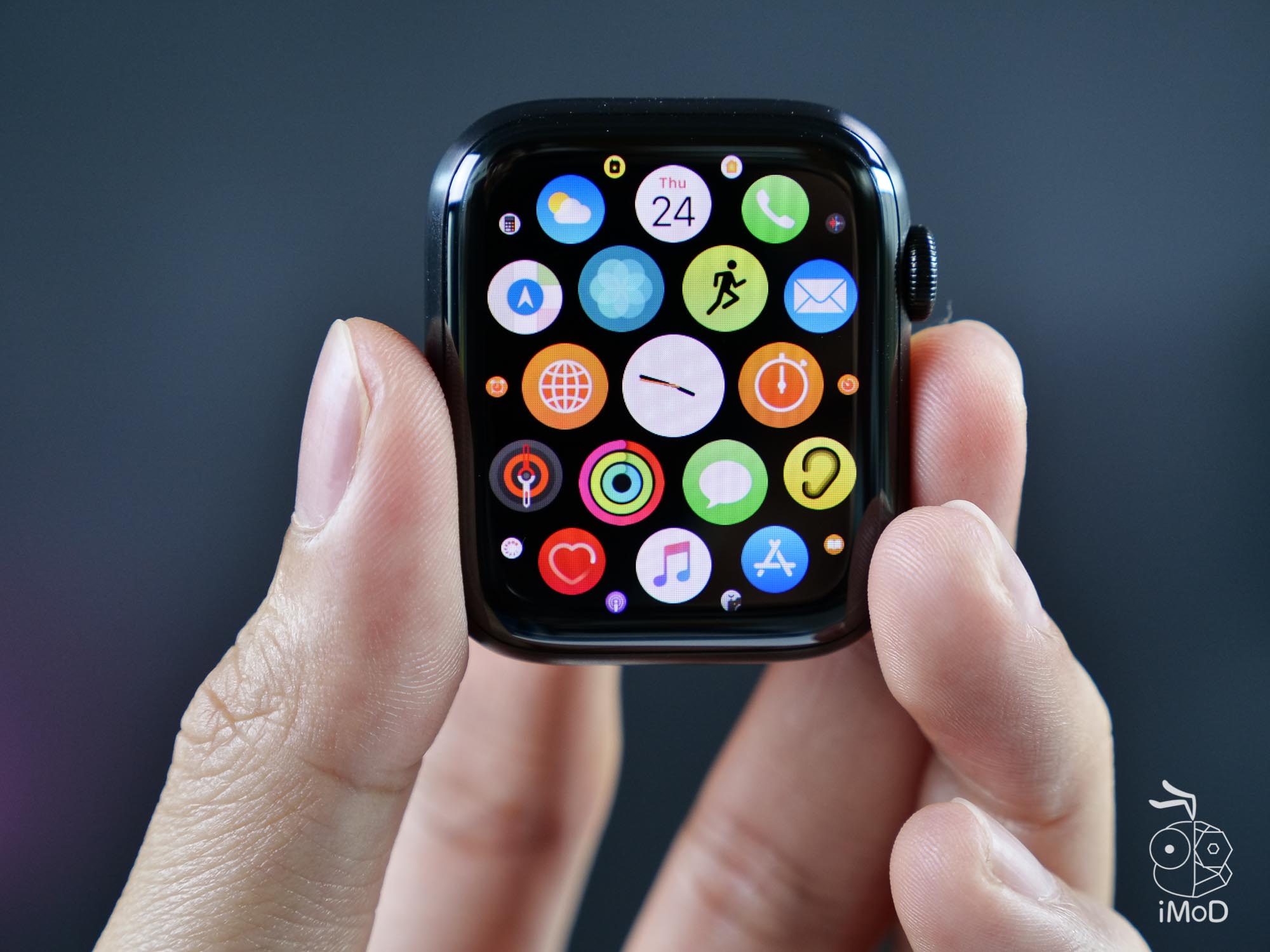 Apple Watch Edition Series 5 Resim 4