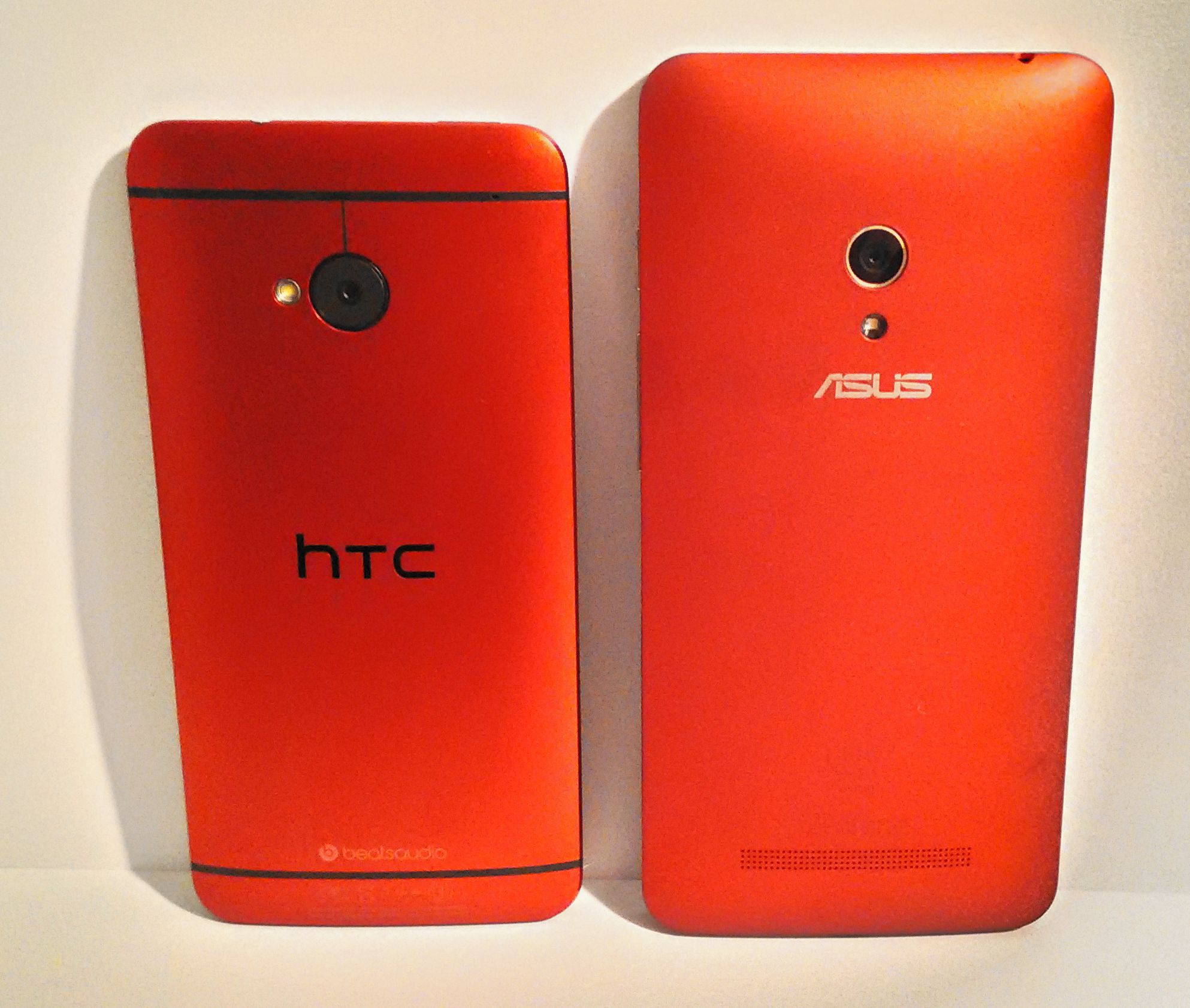 Asus Zenfone 5 A500KL (2014) Resim 2