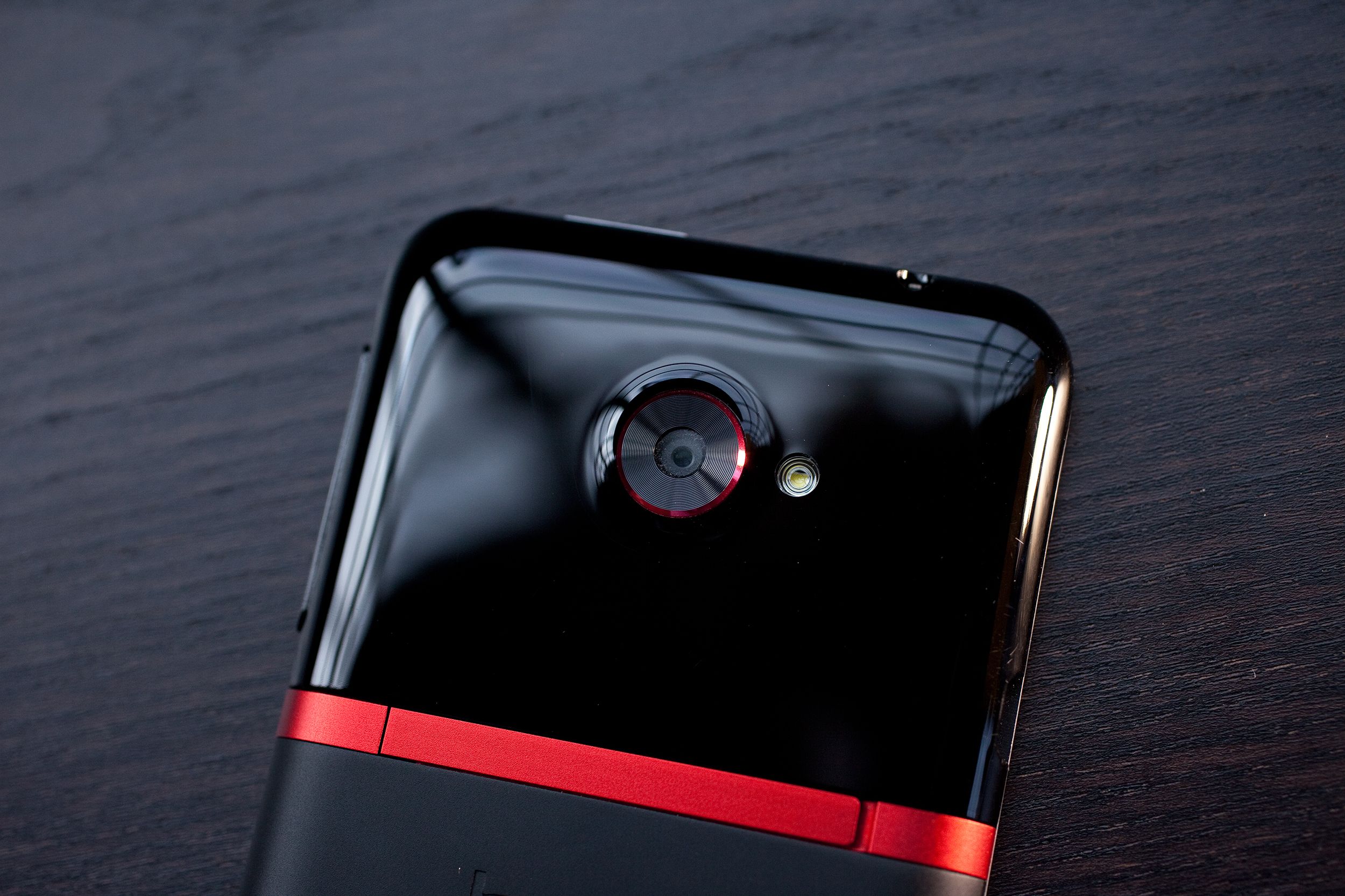 HTC Evo 4G LTE Resim 2