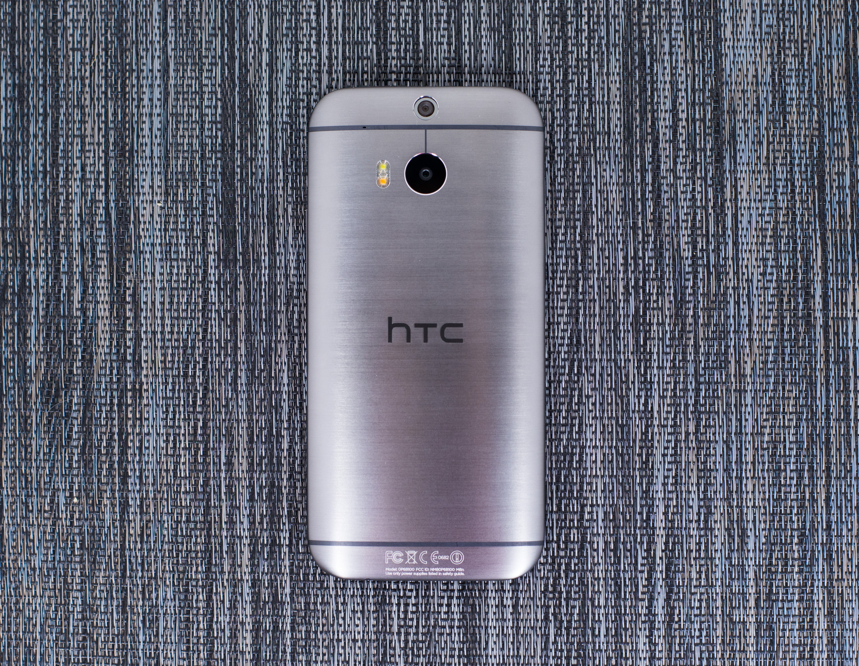 HTC One (M8)
