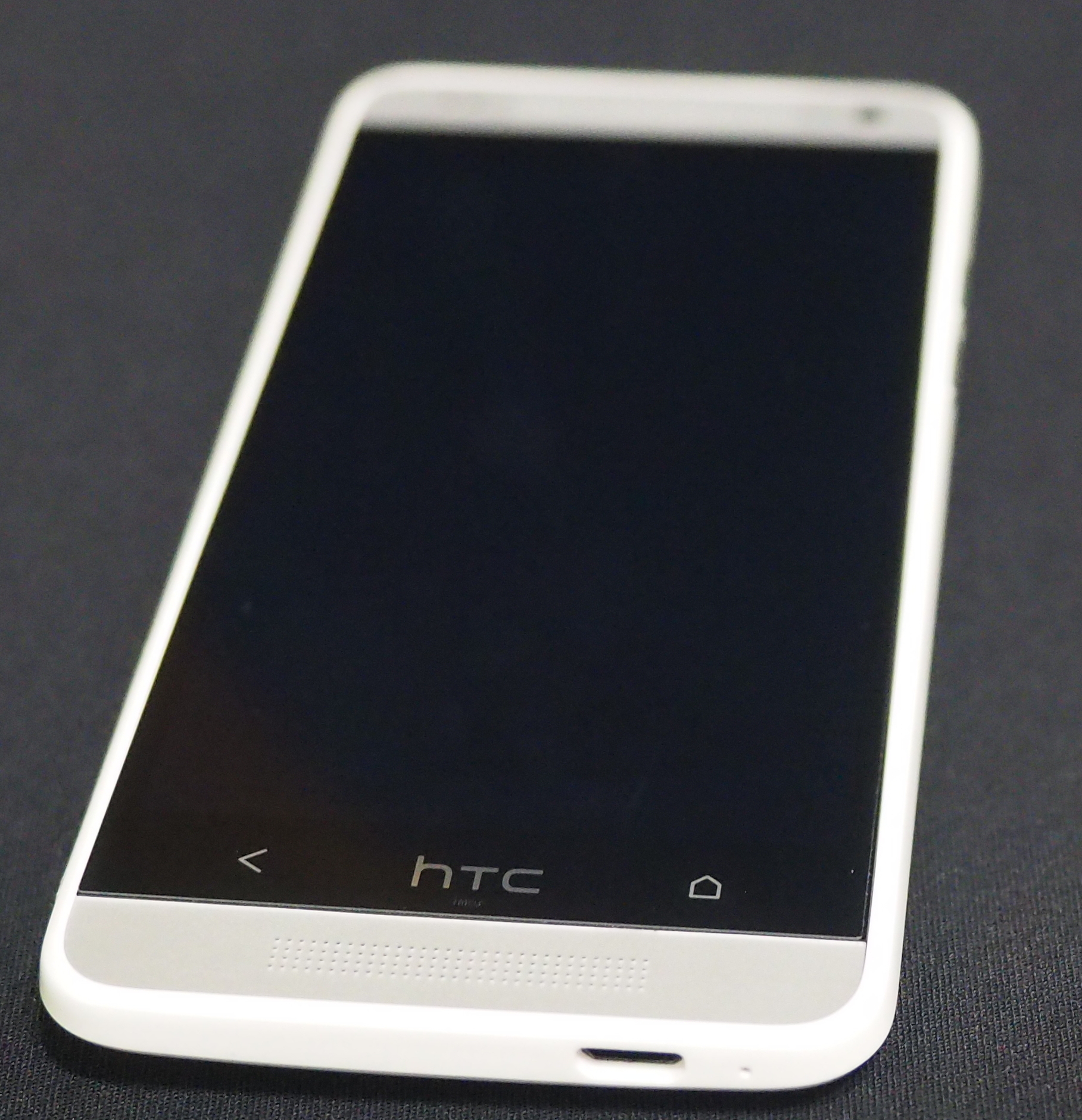 HTC One mini Resim 2
