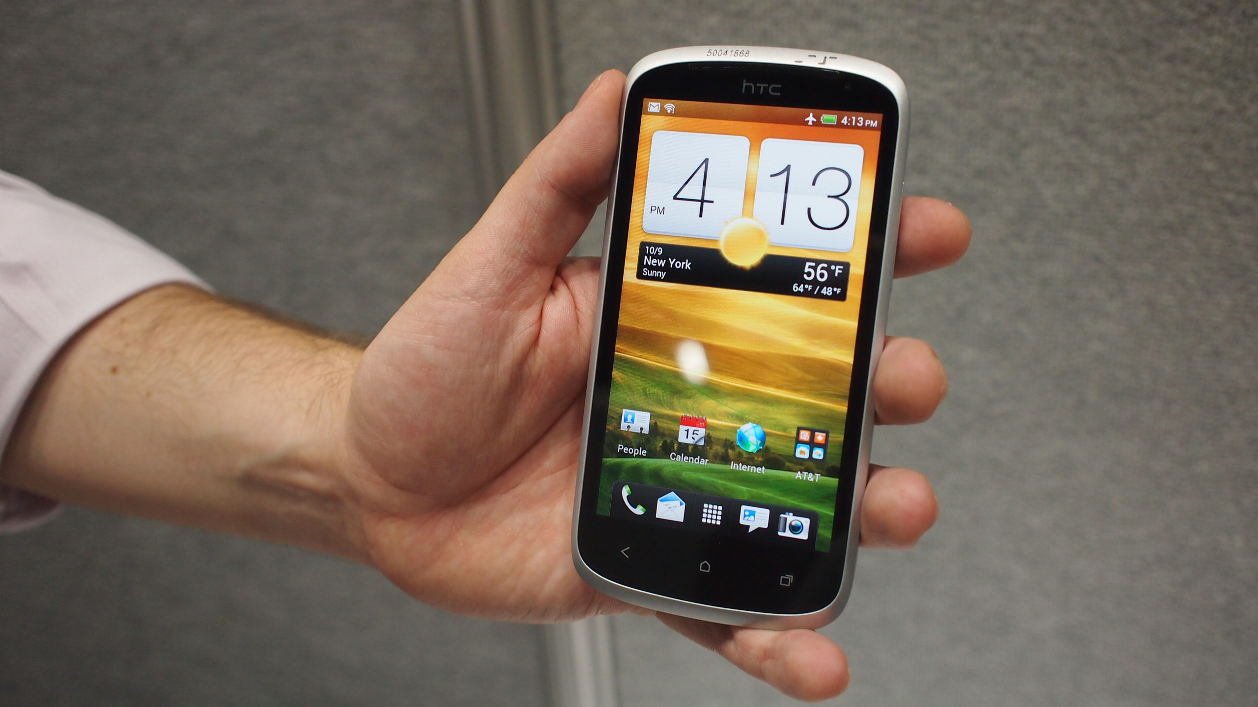 HTC One VX Resim 4