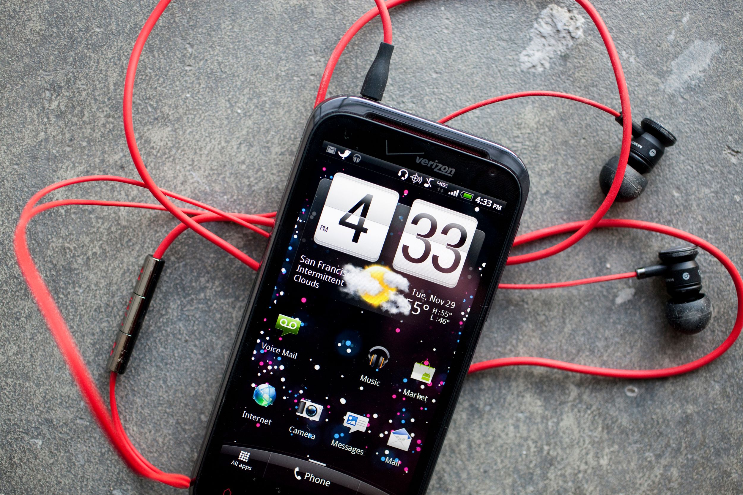 HTC Rezound Resim 2