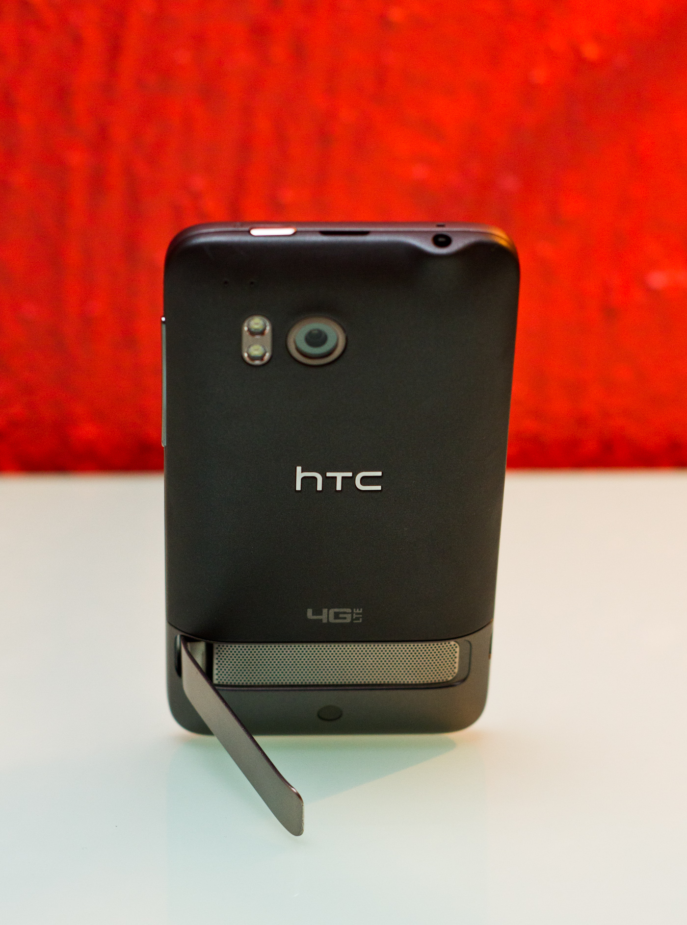 HTC ThunderBolt 4G Resim 3