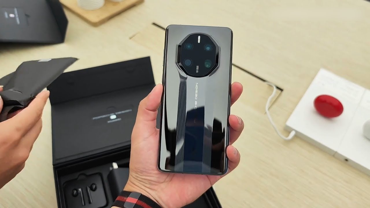 Huawei Mate 50 RS Porsche Design Resim 4