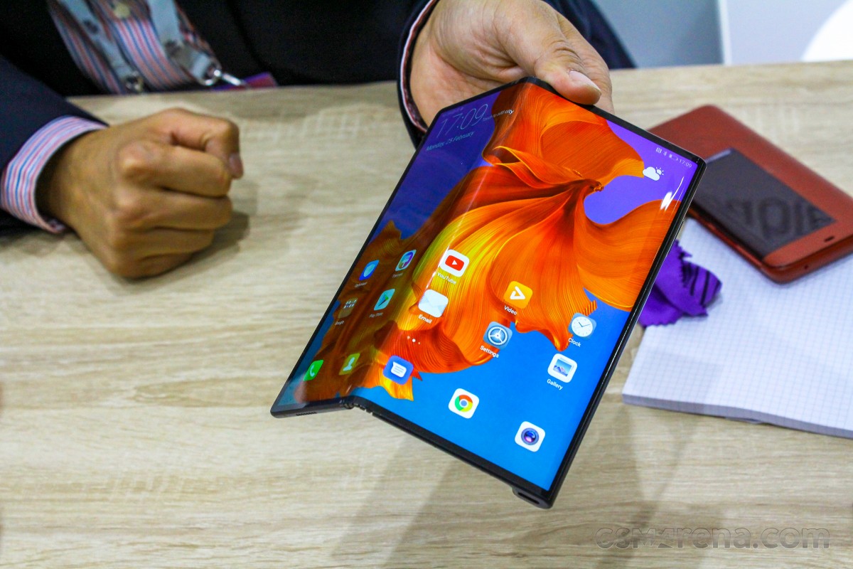 Huawei Mate X2 Resim 5