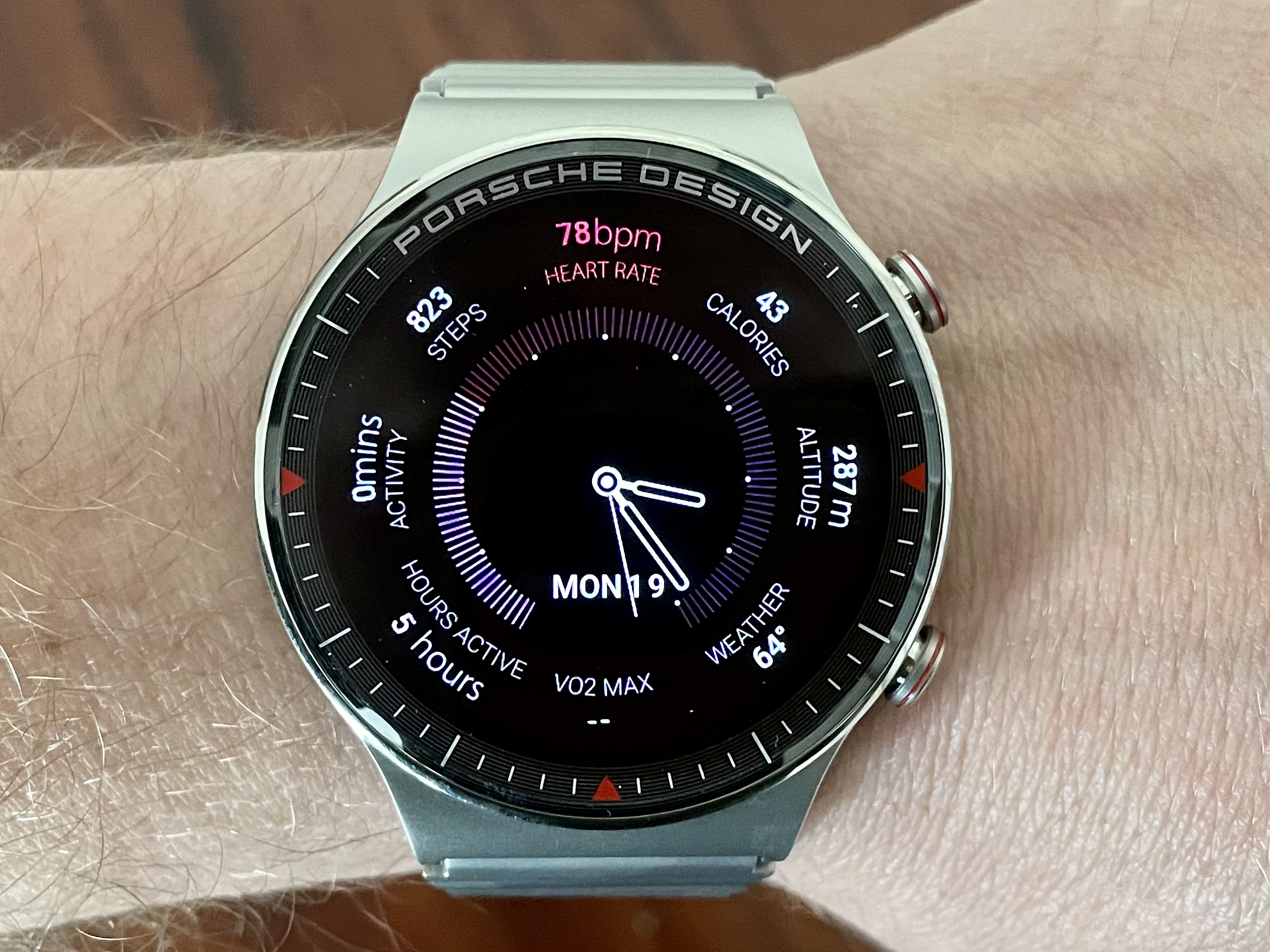 Huawei Watch GT 2 Porsche Design Resim 2