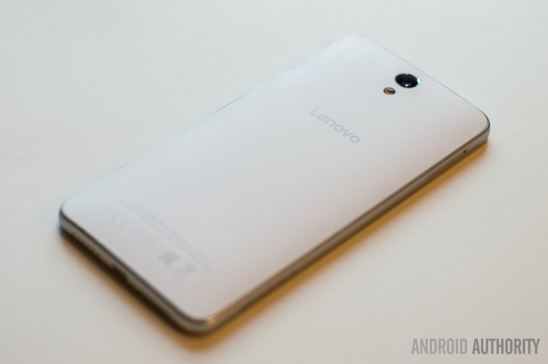 Lenovo Vibe S1 Lite Resim 3