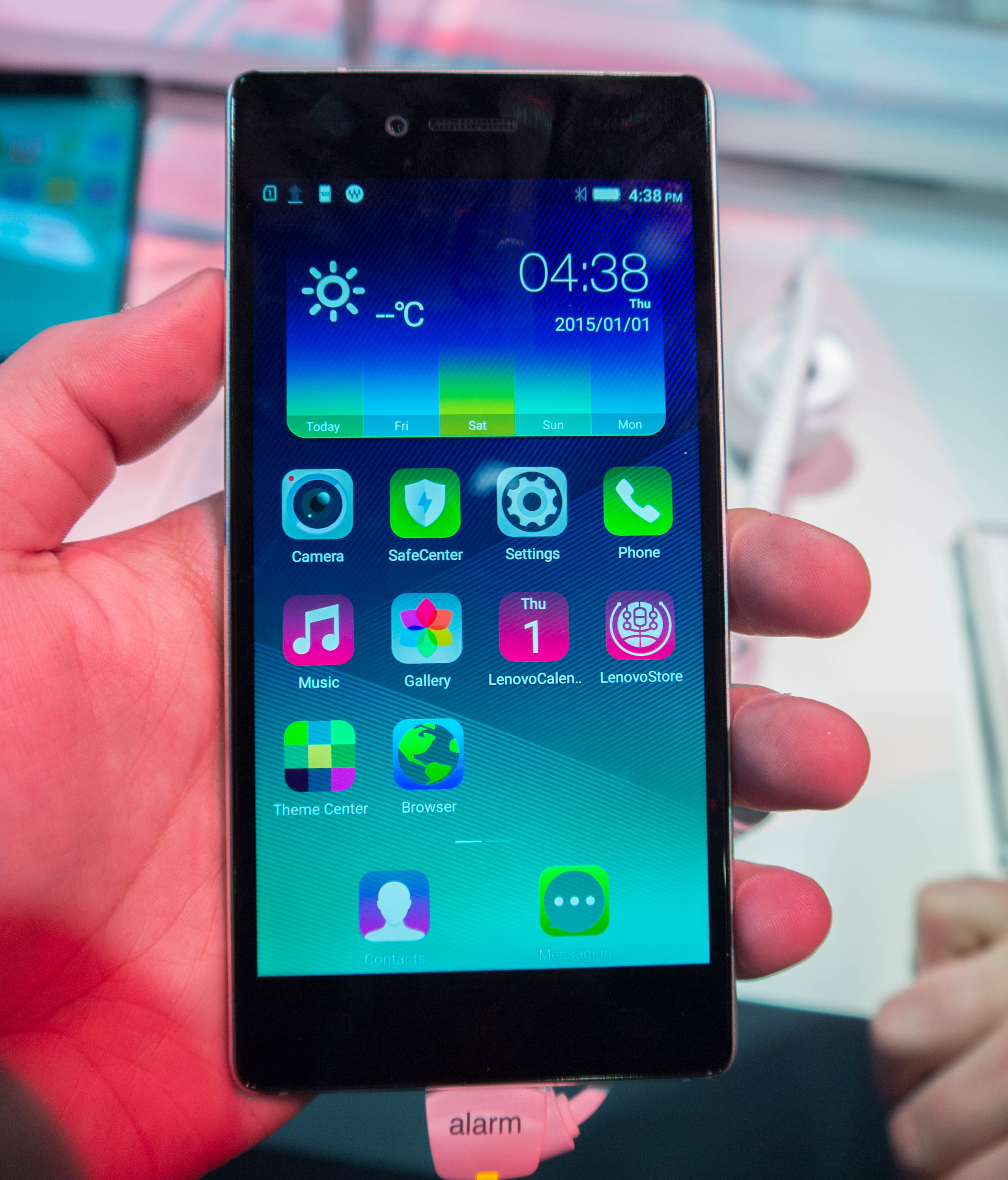 Lenovo Vibe Z3 Pro Resim 4