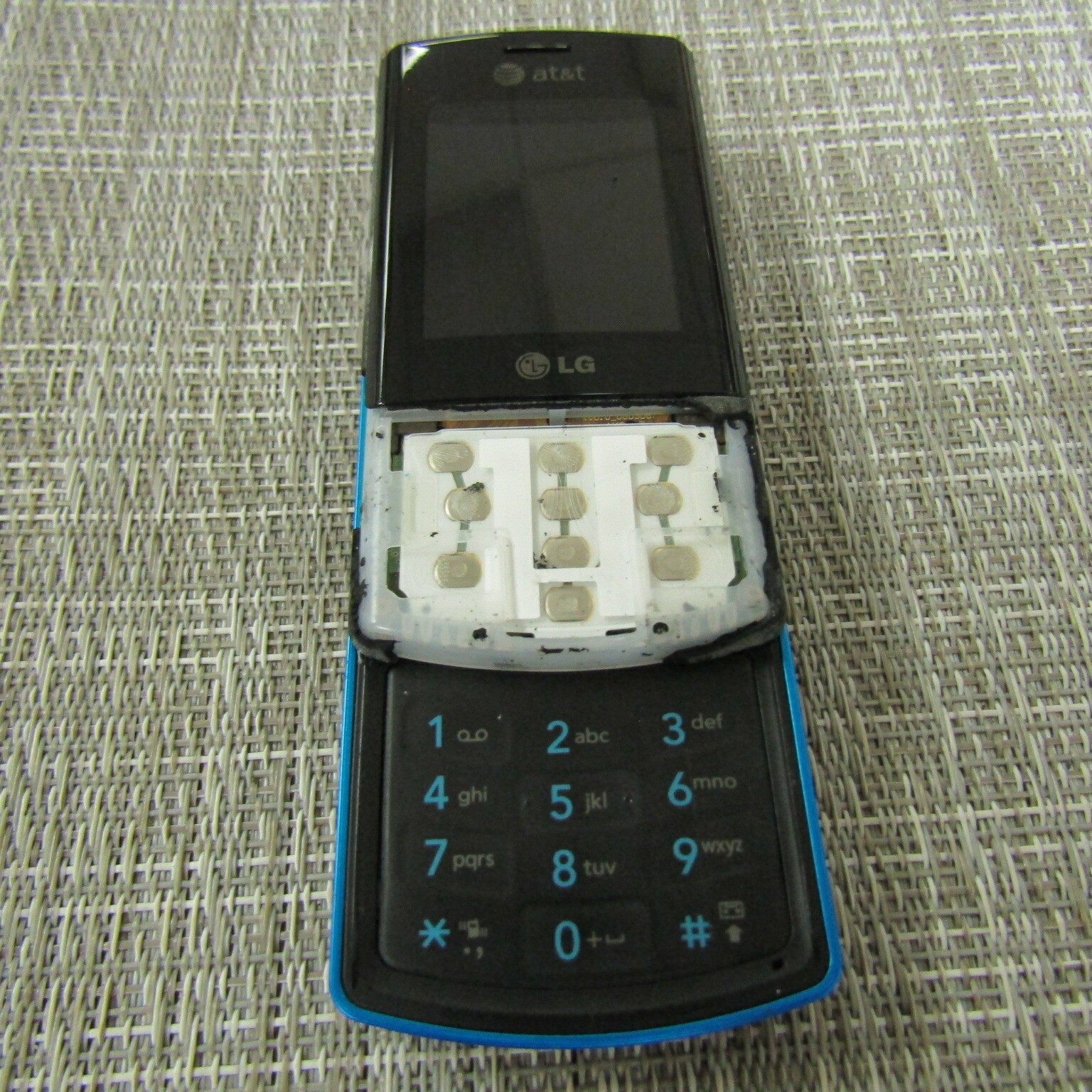 LG CF360