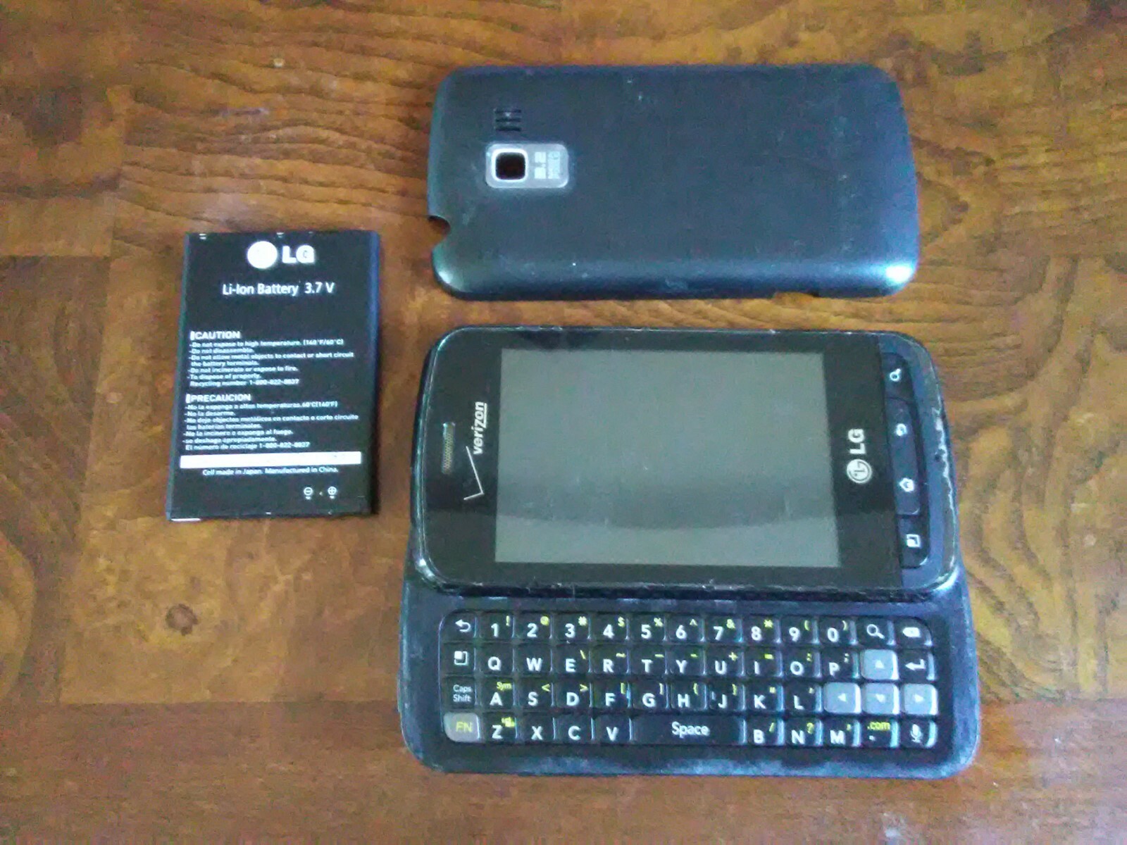 LG Enlighten VS700 Resim 4