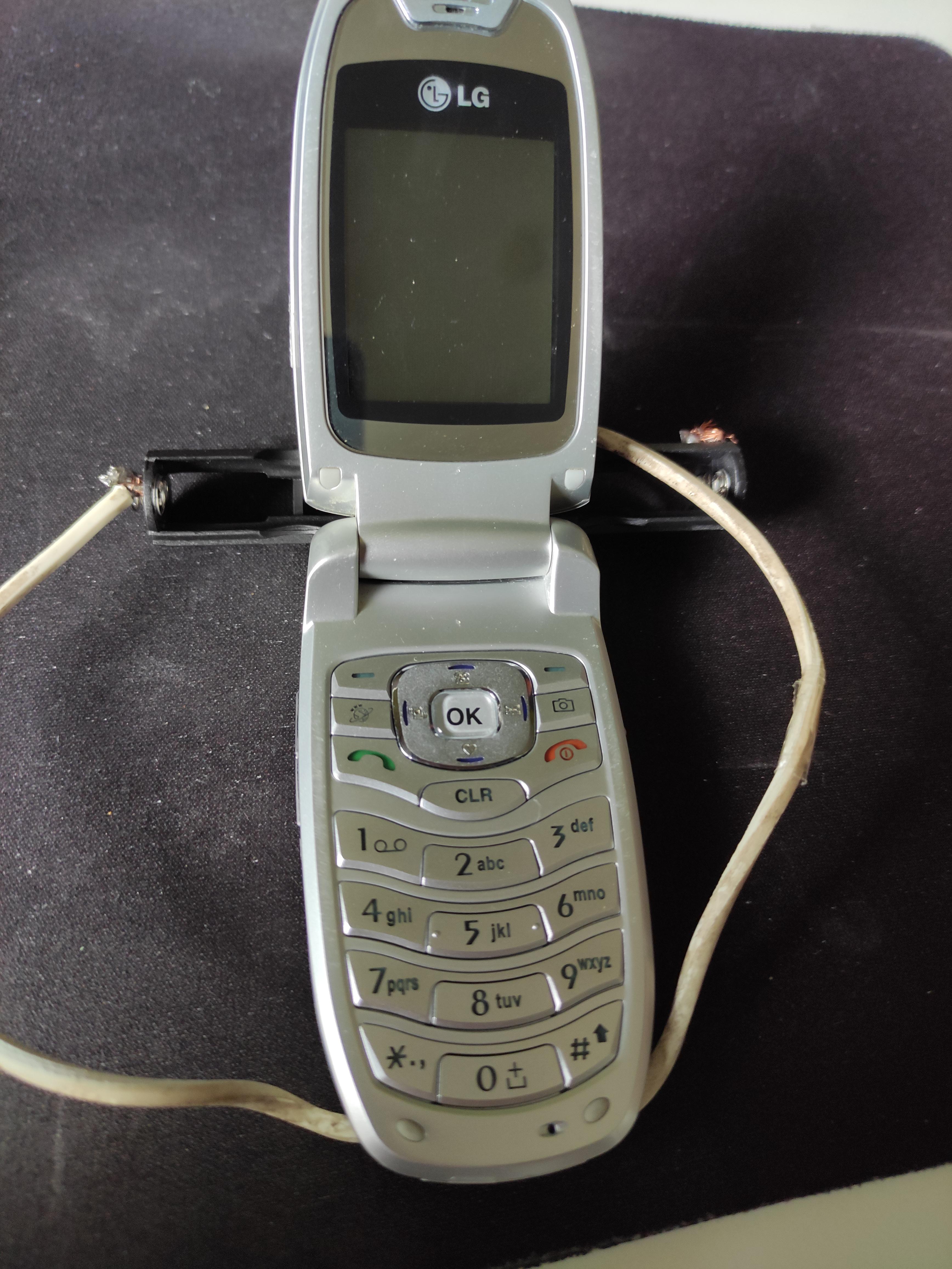LG F2100