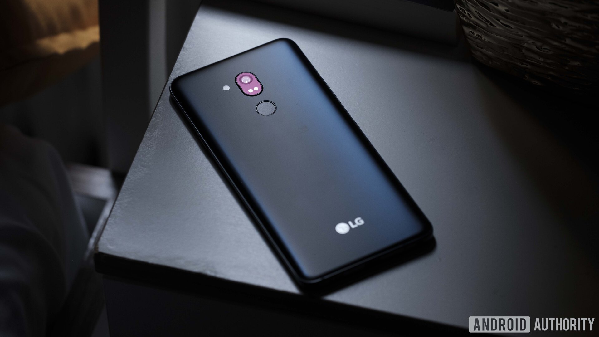 LG G7 Fit Resim 1
