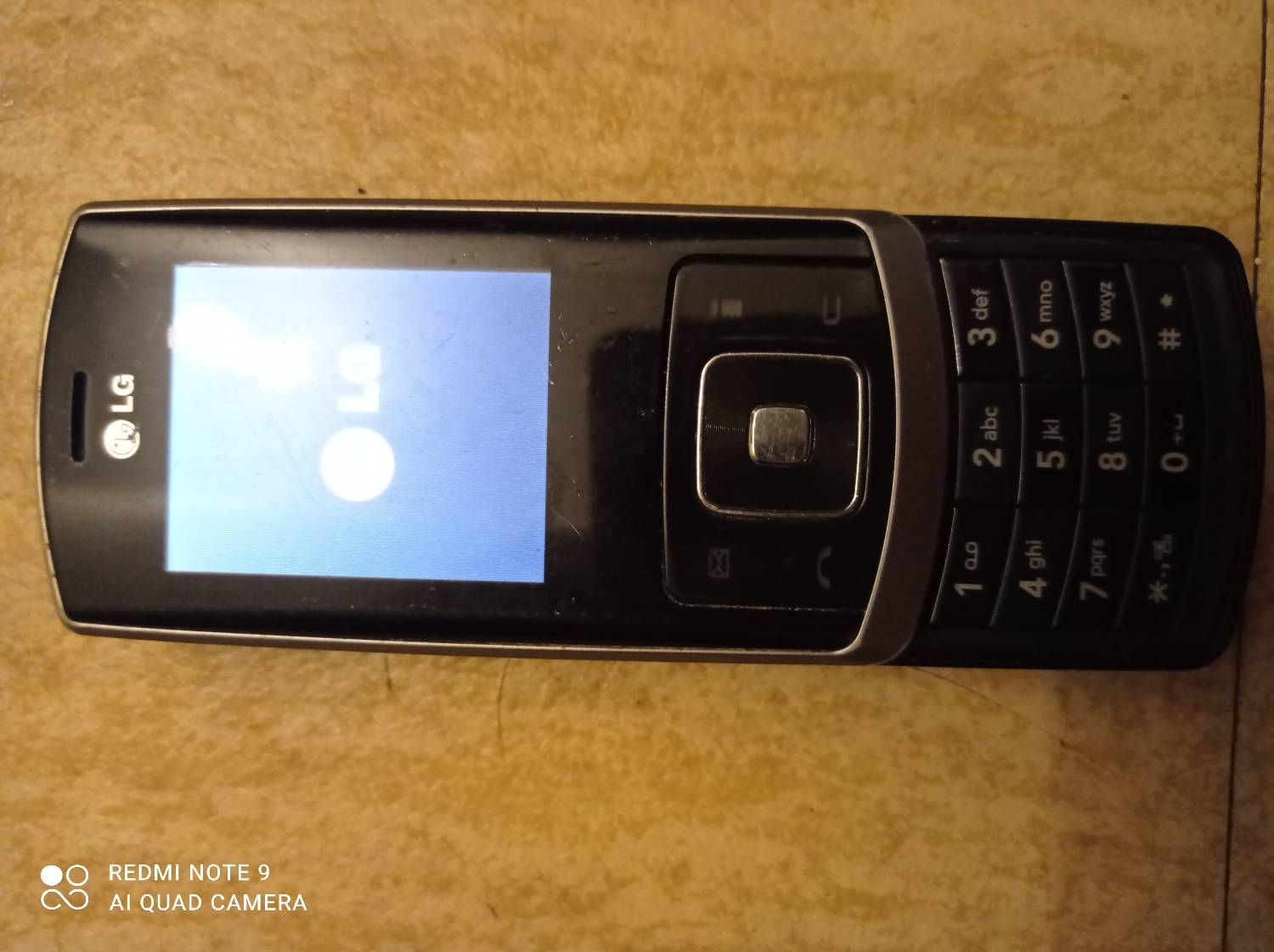 LG KE590
