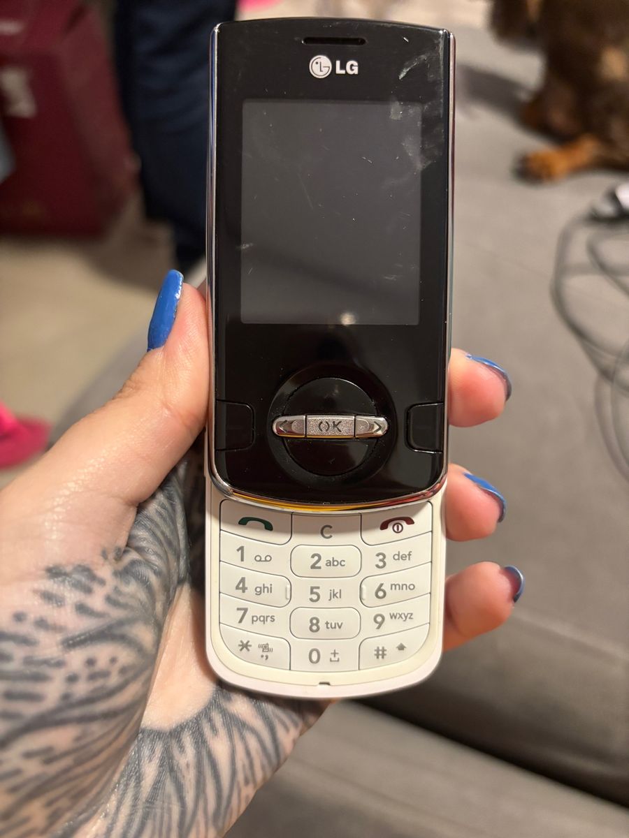 LG KF240 Resim 3