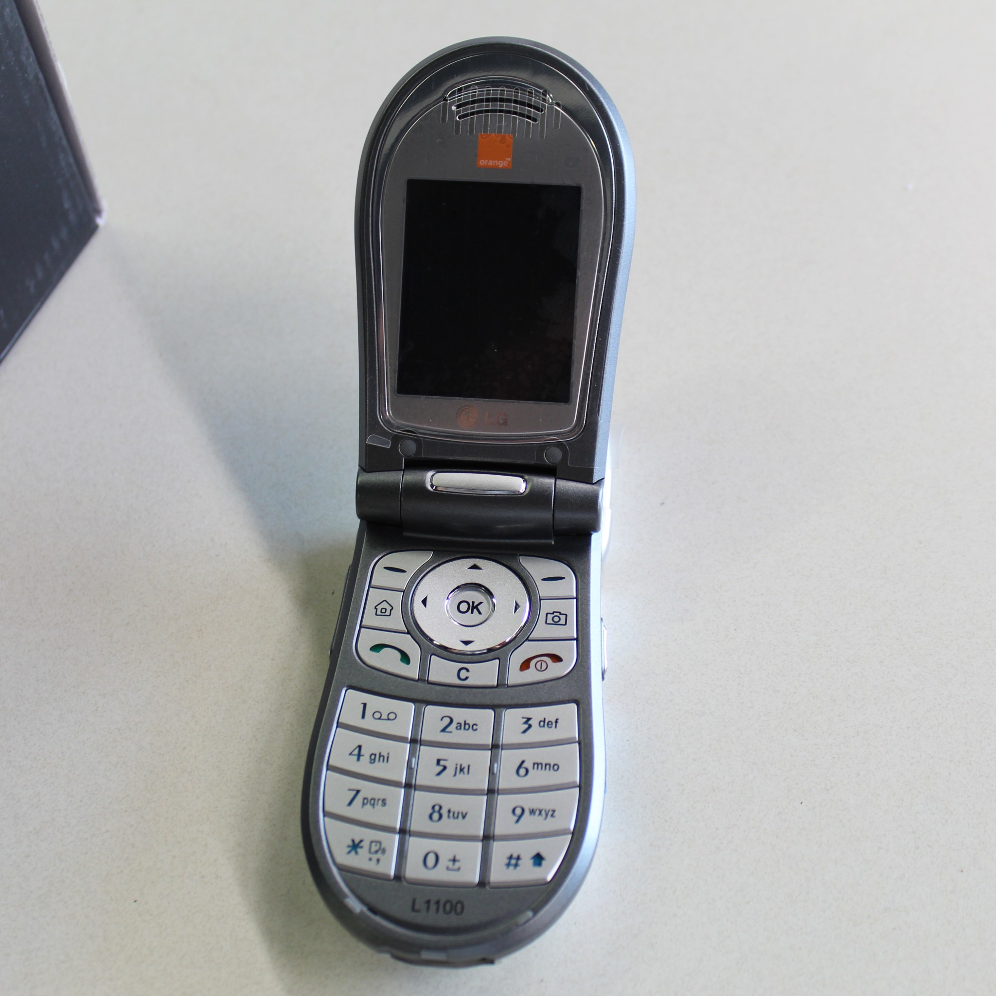 LG L1100 Resim 3