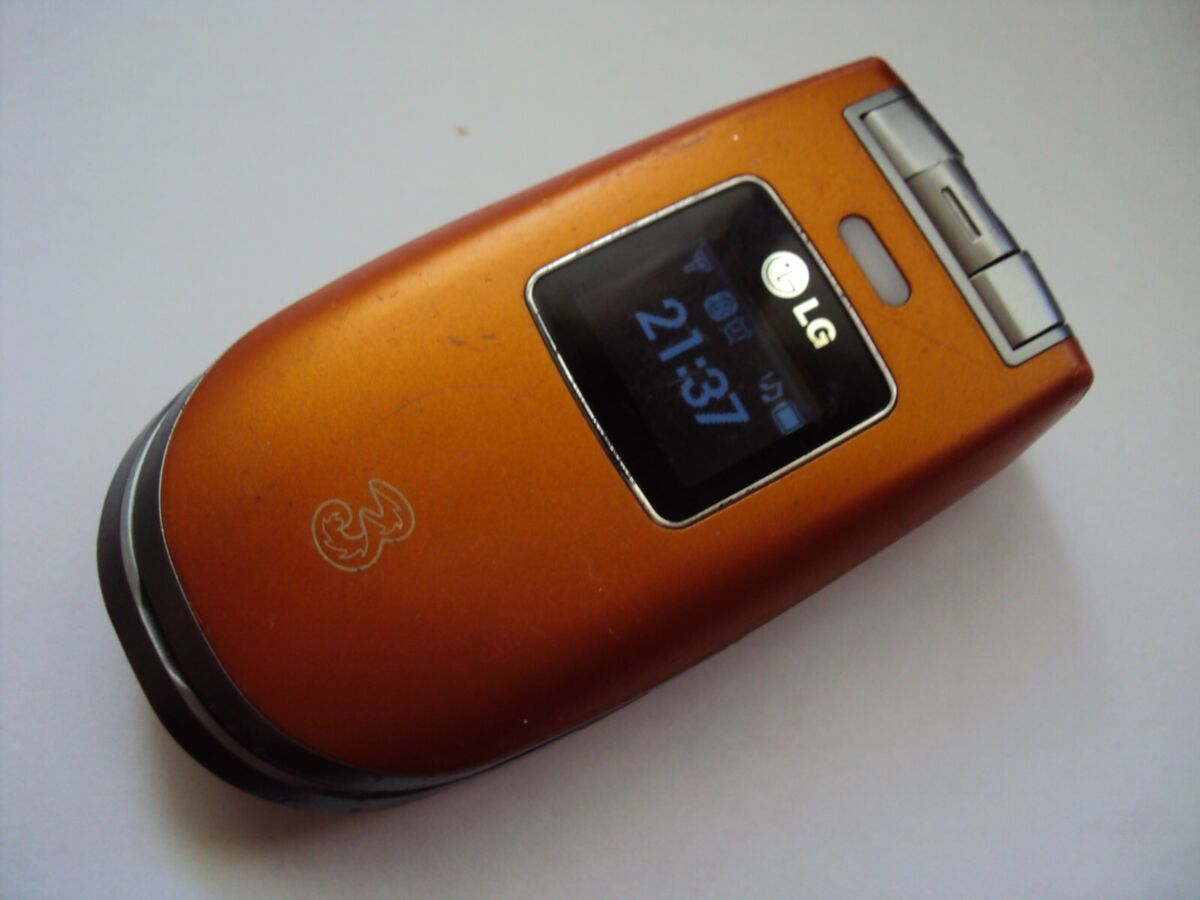 LG U300