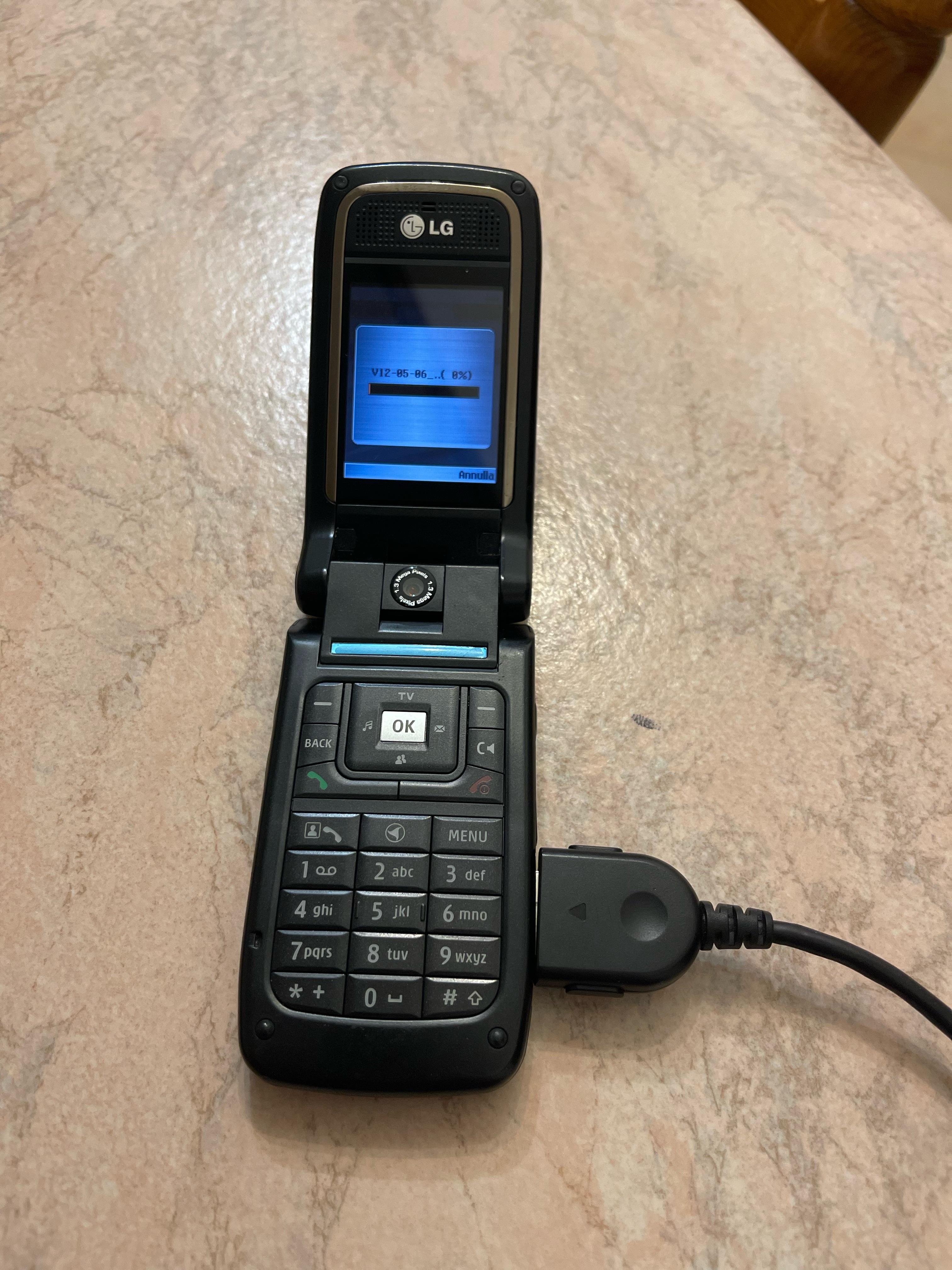 LG U880 Resim 4