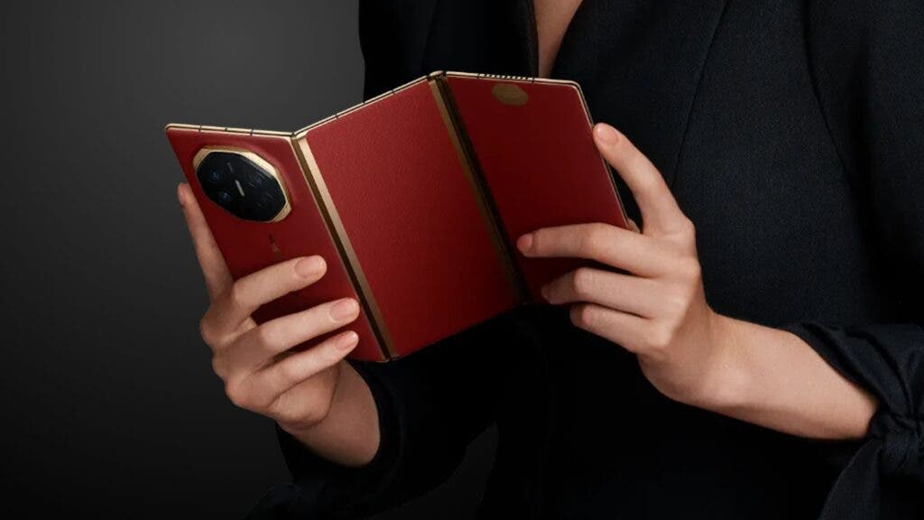 Huawei'nin Yeni Üç Katlı Telefonu Geliyor: Mate XT 2 Değil 2