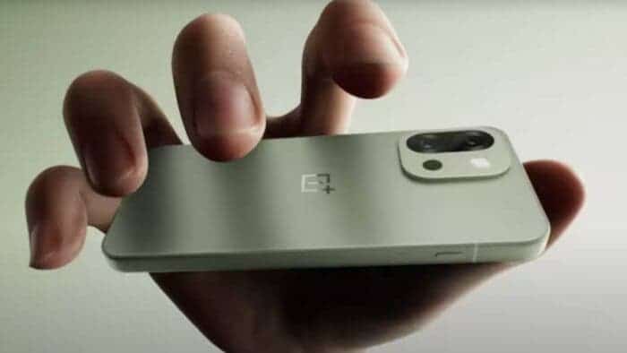 OnePlus 13s: Kompakt Tasarımda Amiral Gemisi Gücü
