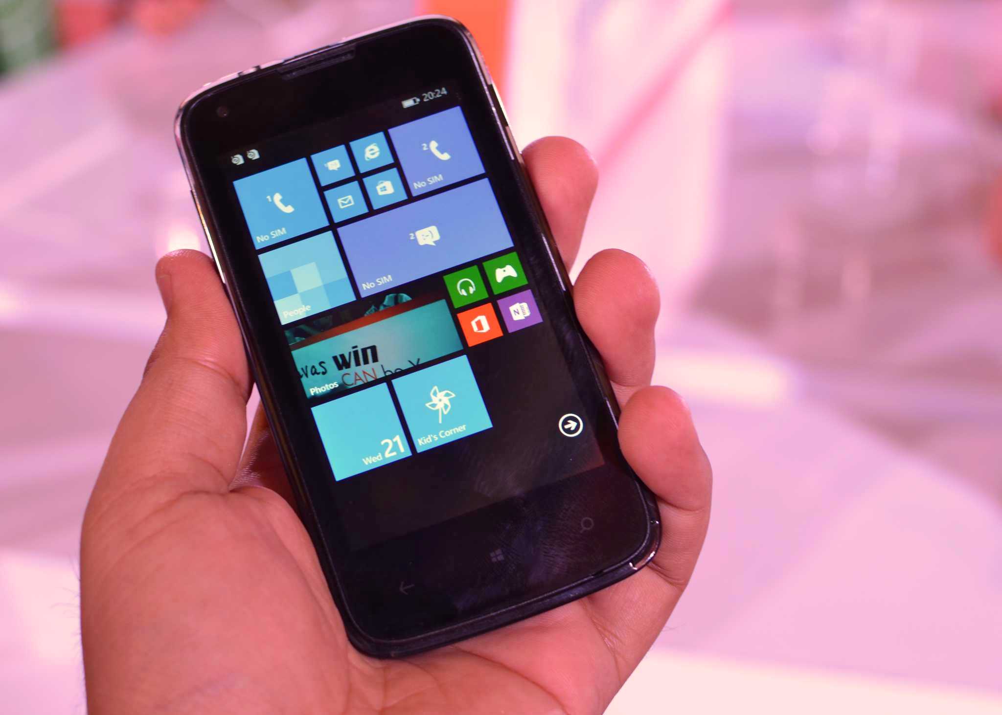 Micromax Canvas Win W092