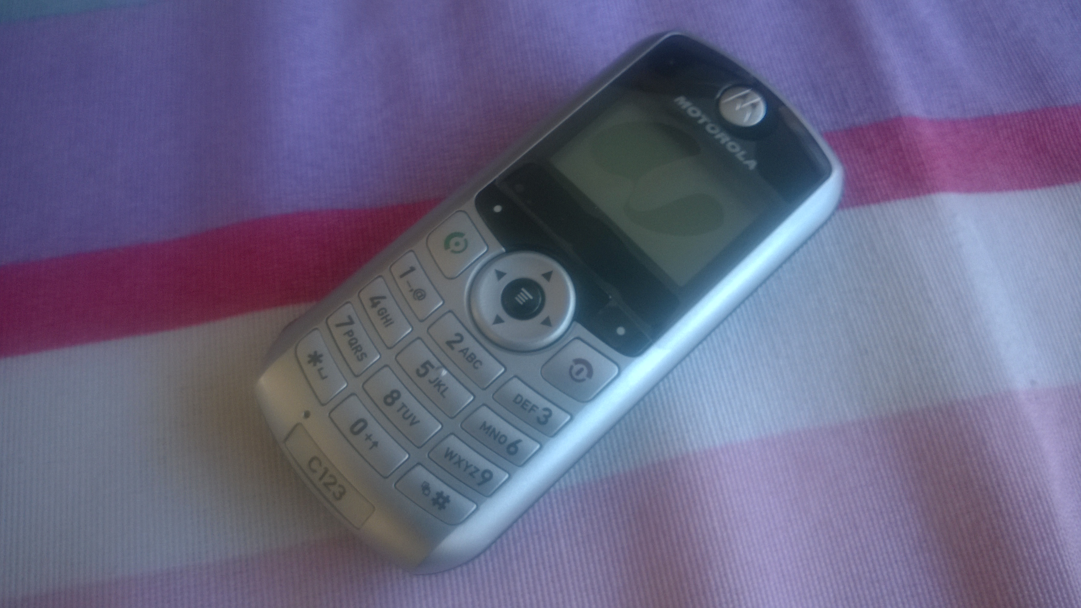 Motorola C123 Resim 4