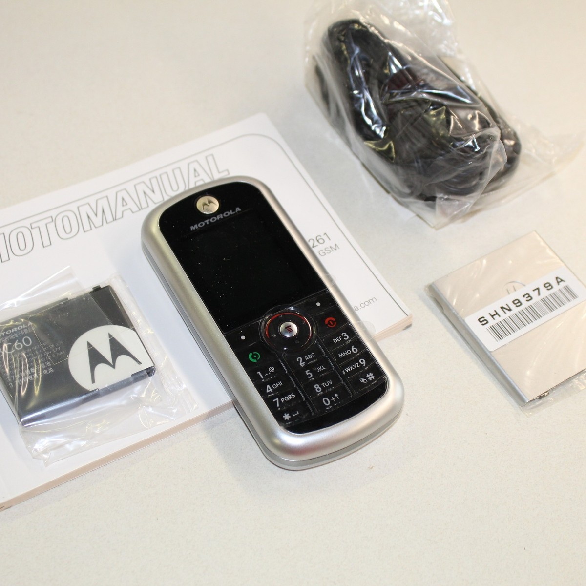 Motorola C261 Resim 3