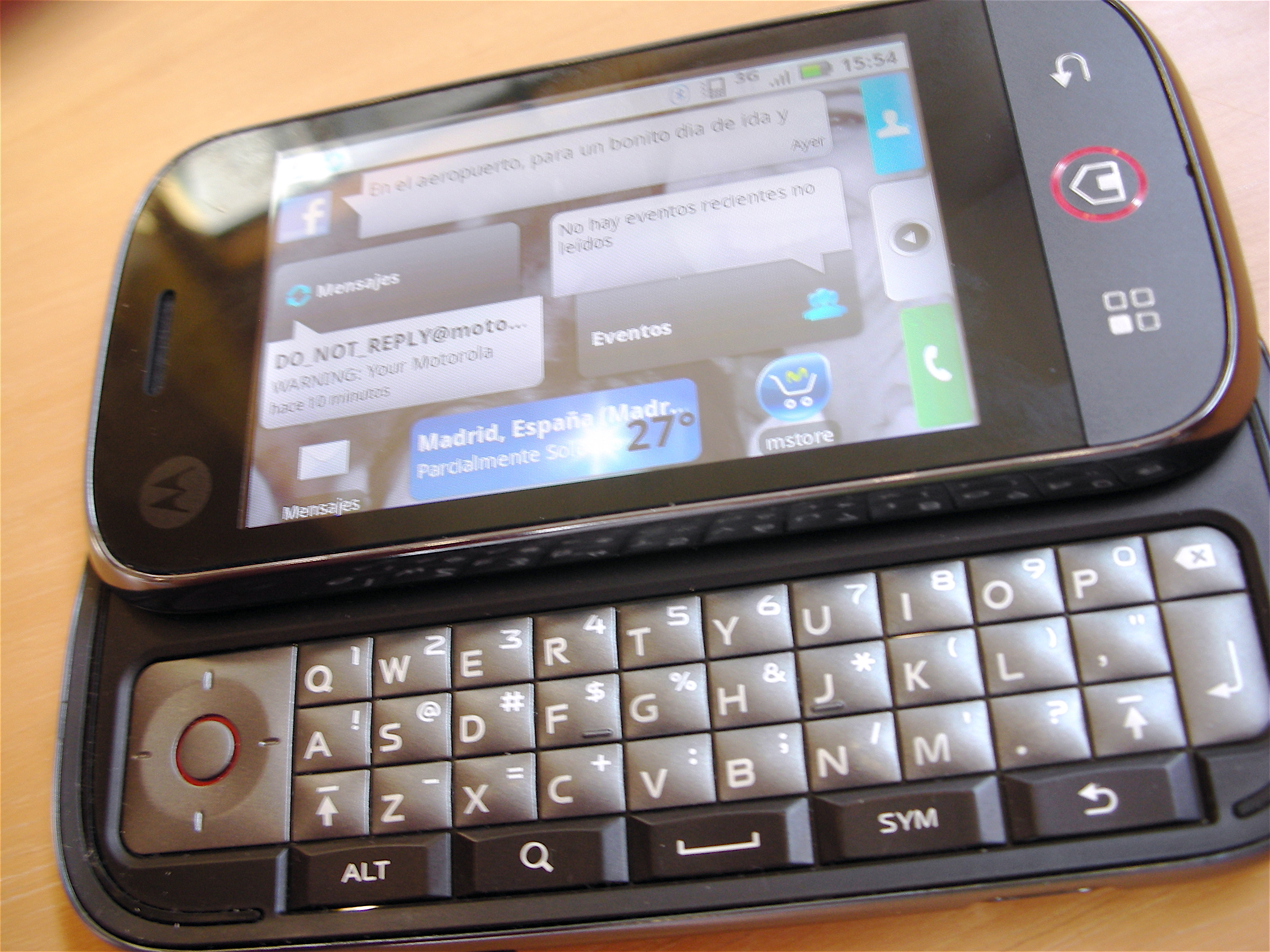 Motorola Cliq 2