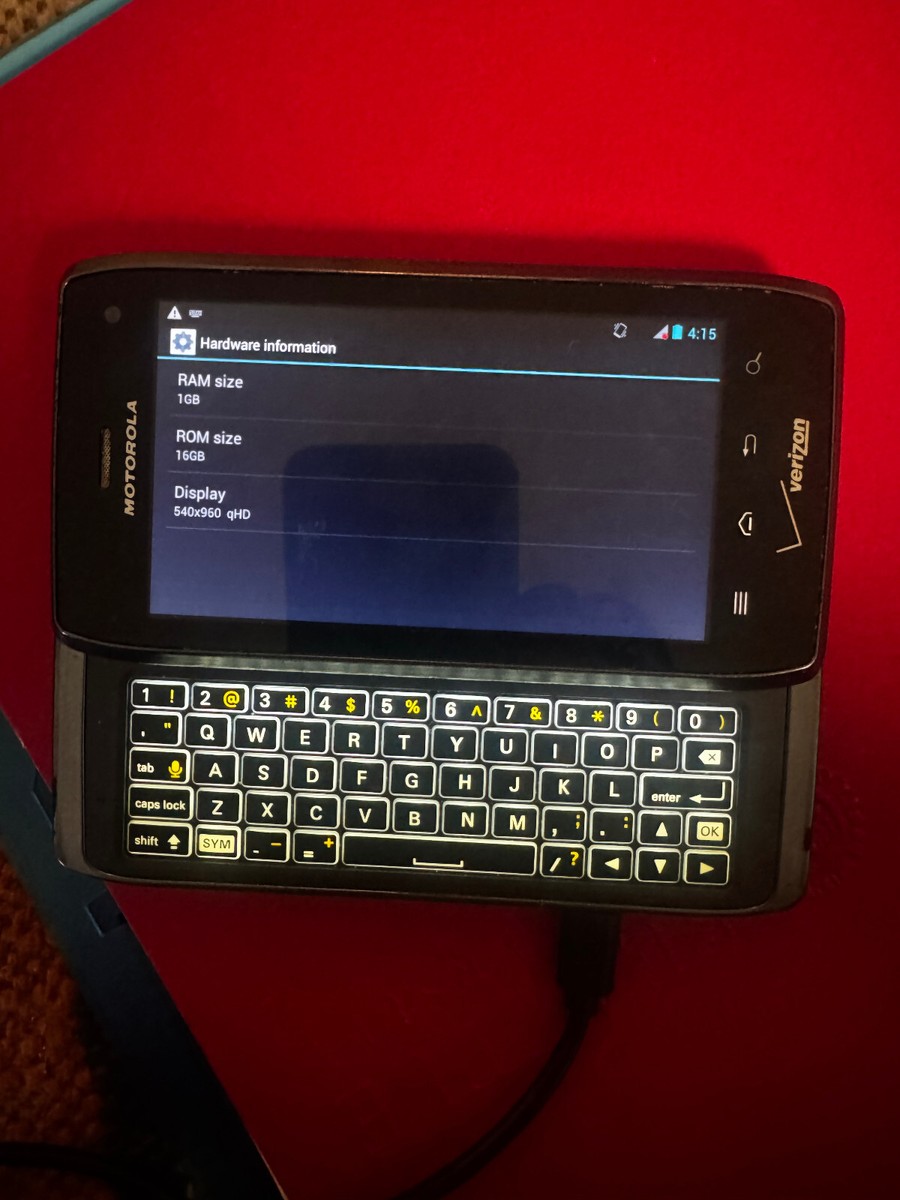 Motorola DROID 4 XT894 Resim 5