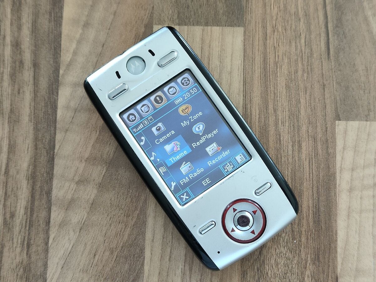 Motorola E680 Resim 3