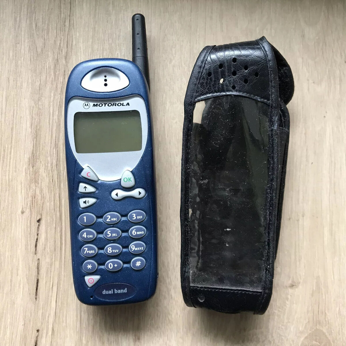 Motorola M3888 Resim 4