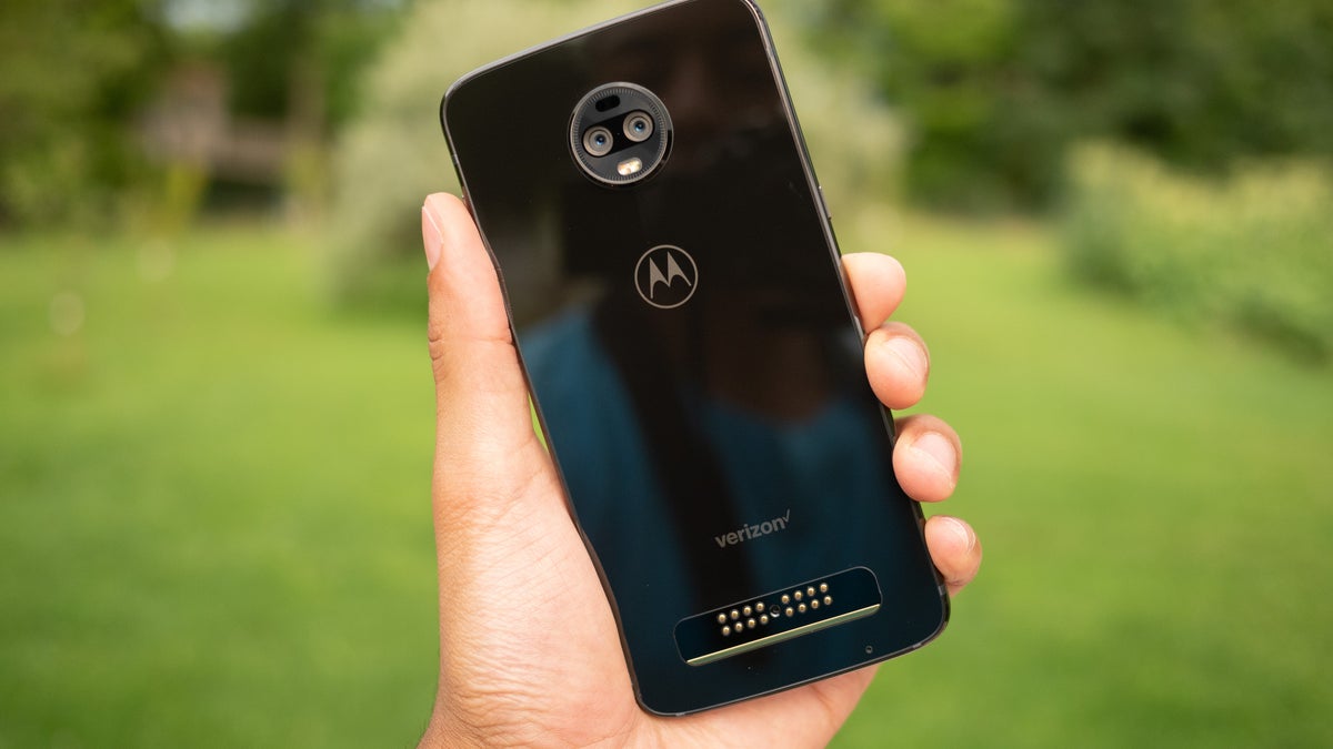 Motorola Moto Z4 Force Resim 2