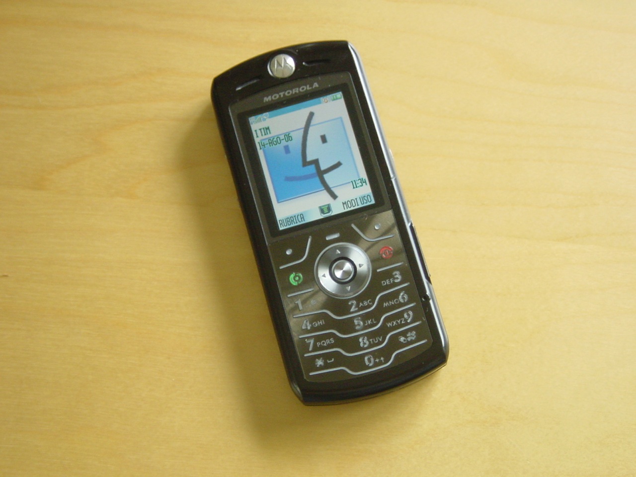 Motorola SLVR L7e Resim 3