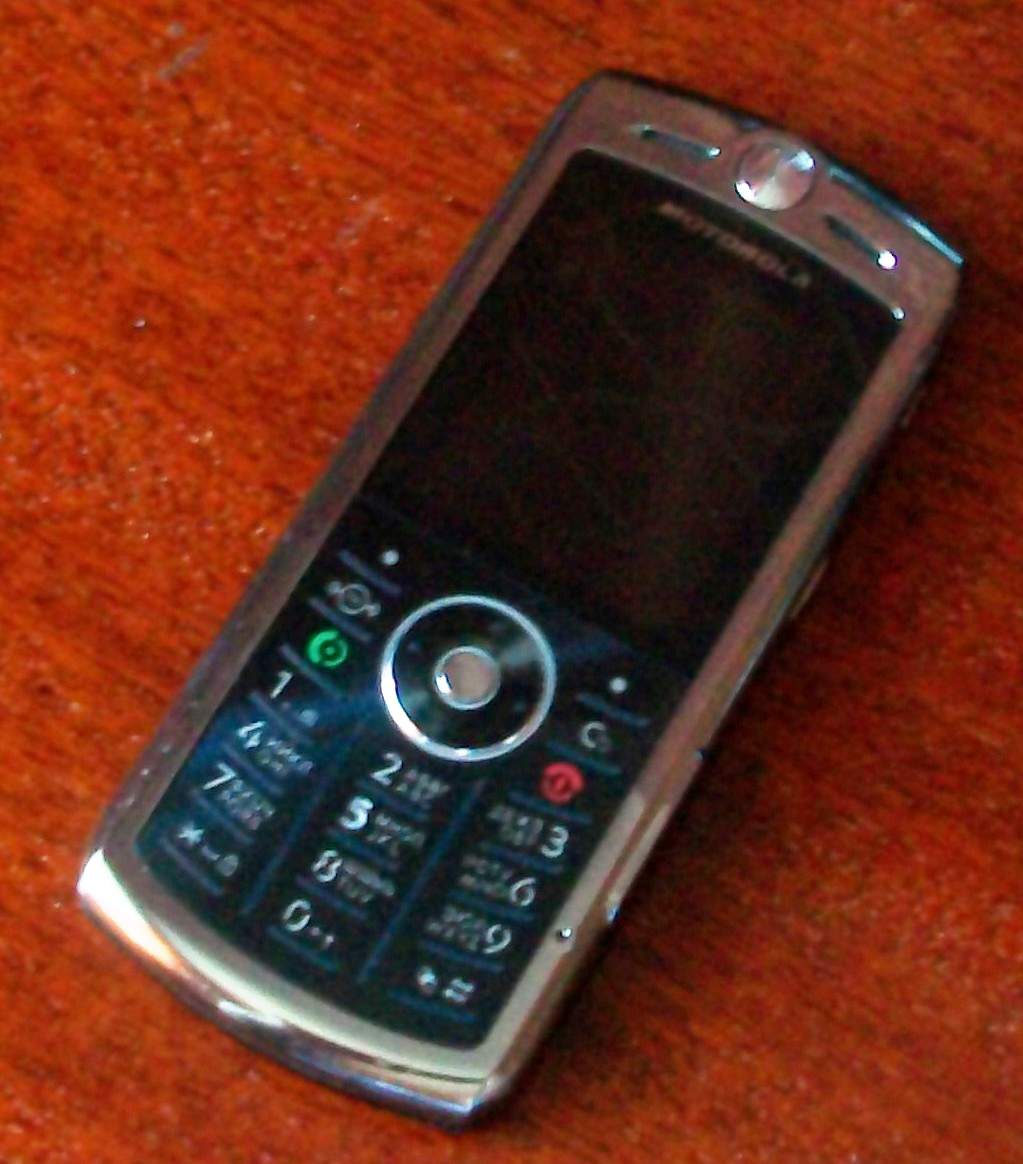 Motorola SLVR L9 Resim 3