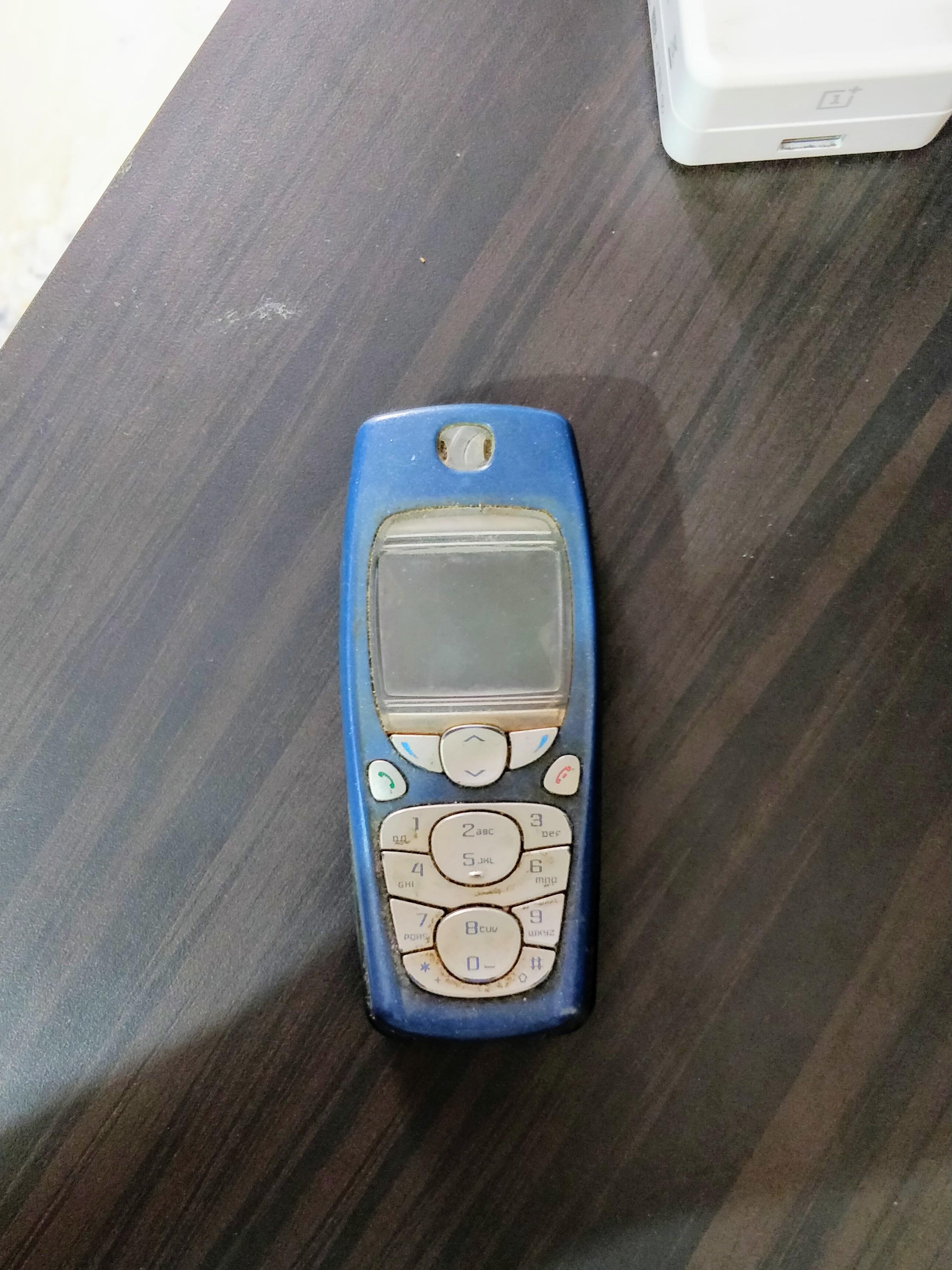 Nokia 3530 Resim 3