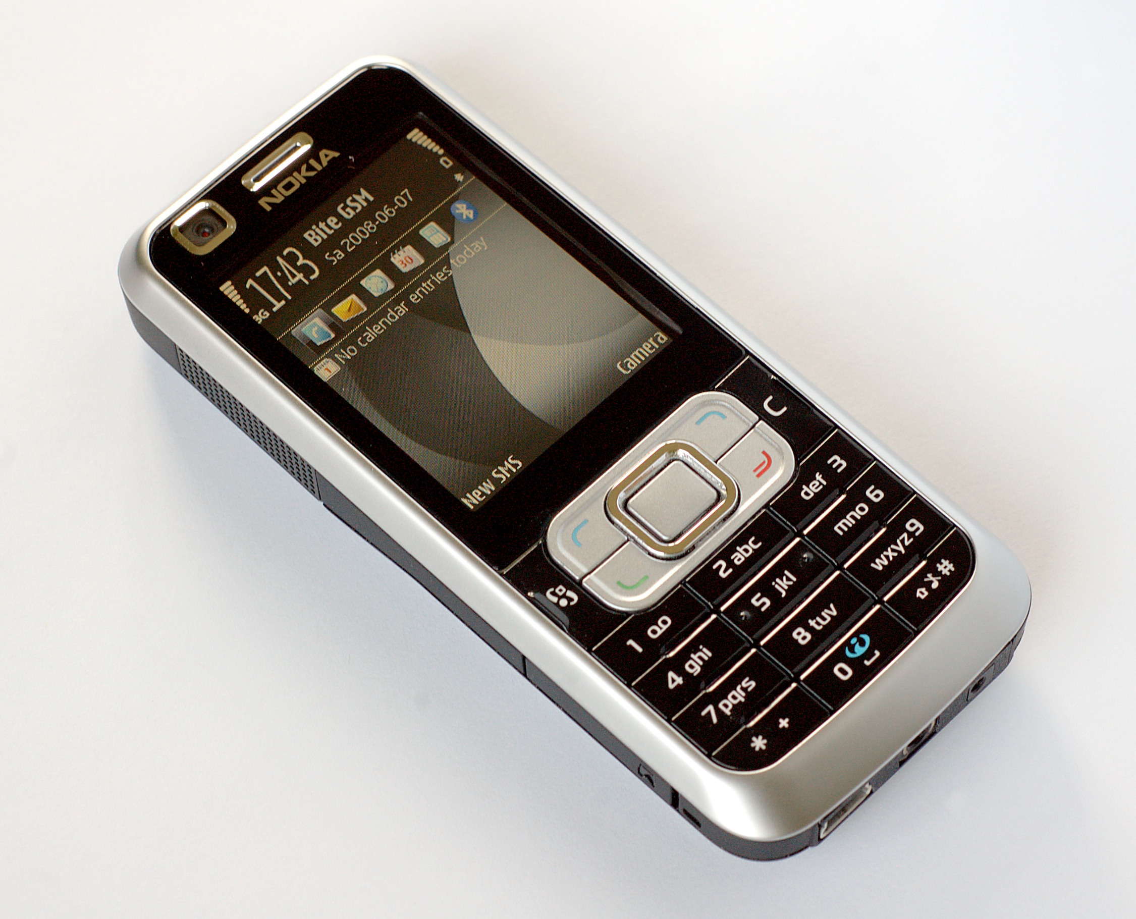 Nokia 6121 classic Resim 2