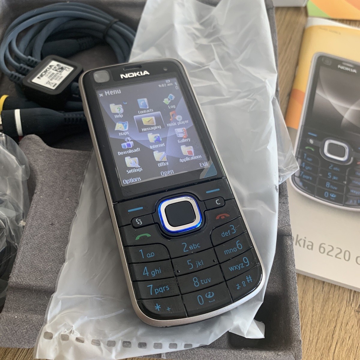 Nokia 6220 classic Resim 3