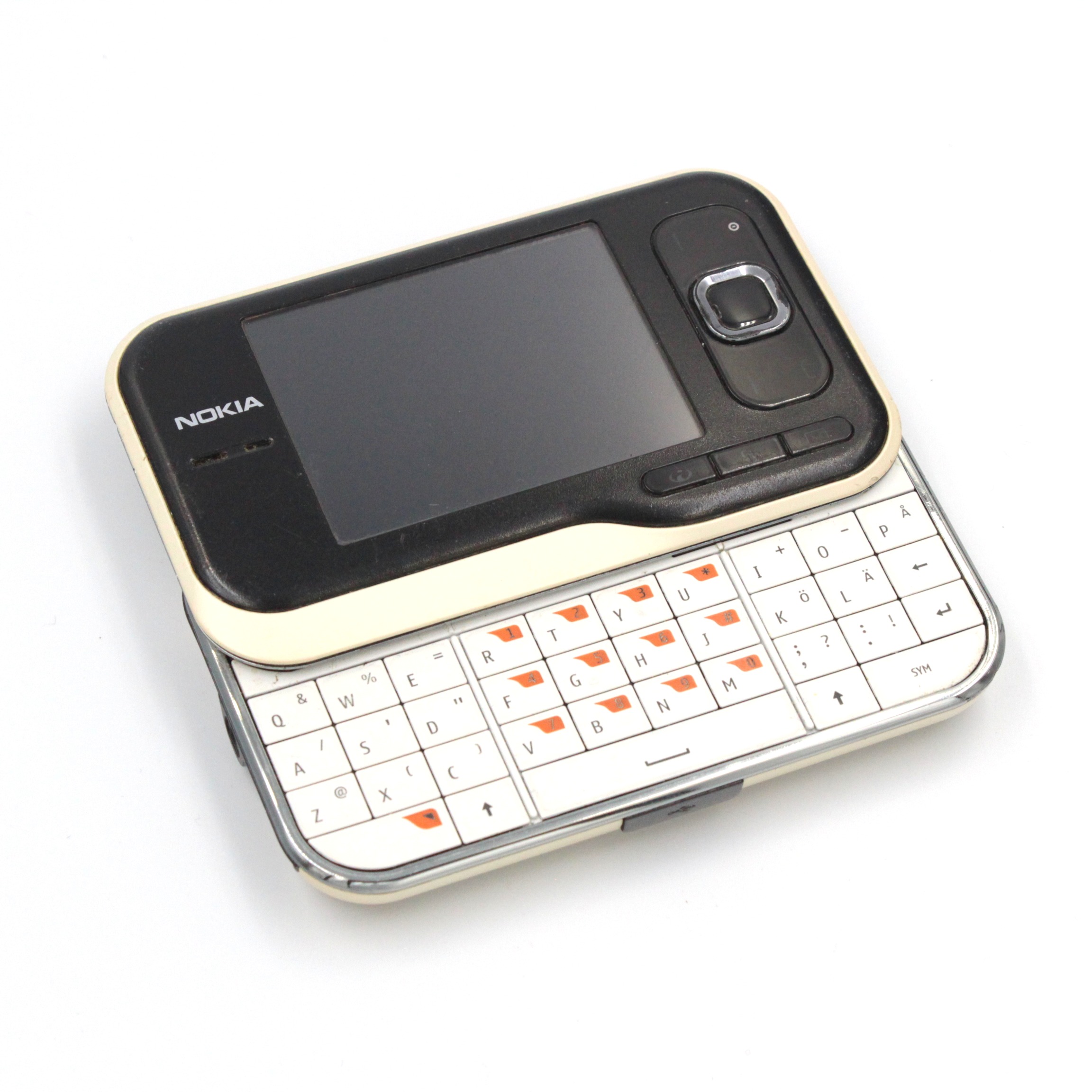 Nokia 6760 slide Resim 2