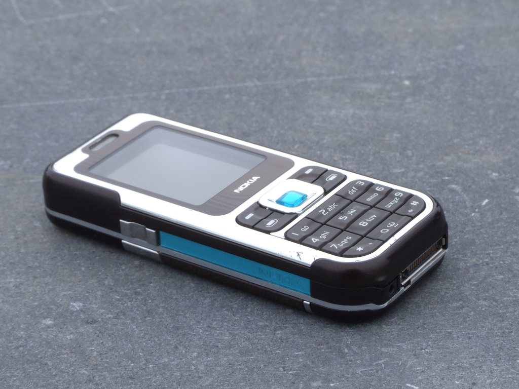Nokia 7360 Resim 2