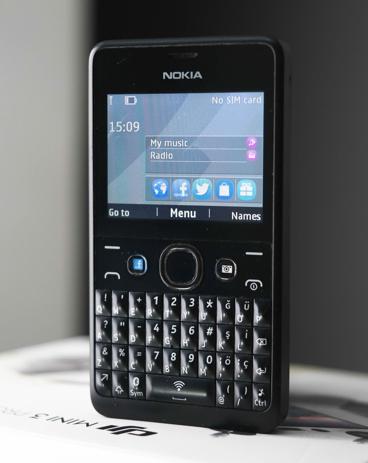 Nokia Asha 210 Resim 2