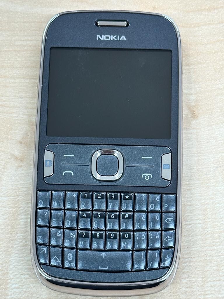 Nokia Asha 302 Resim 3