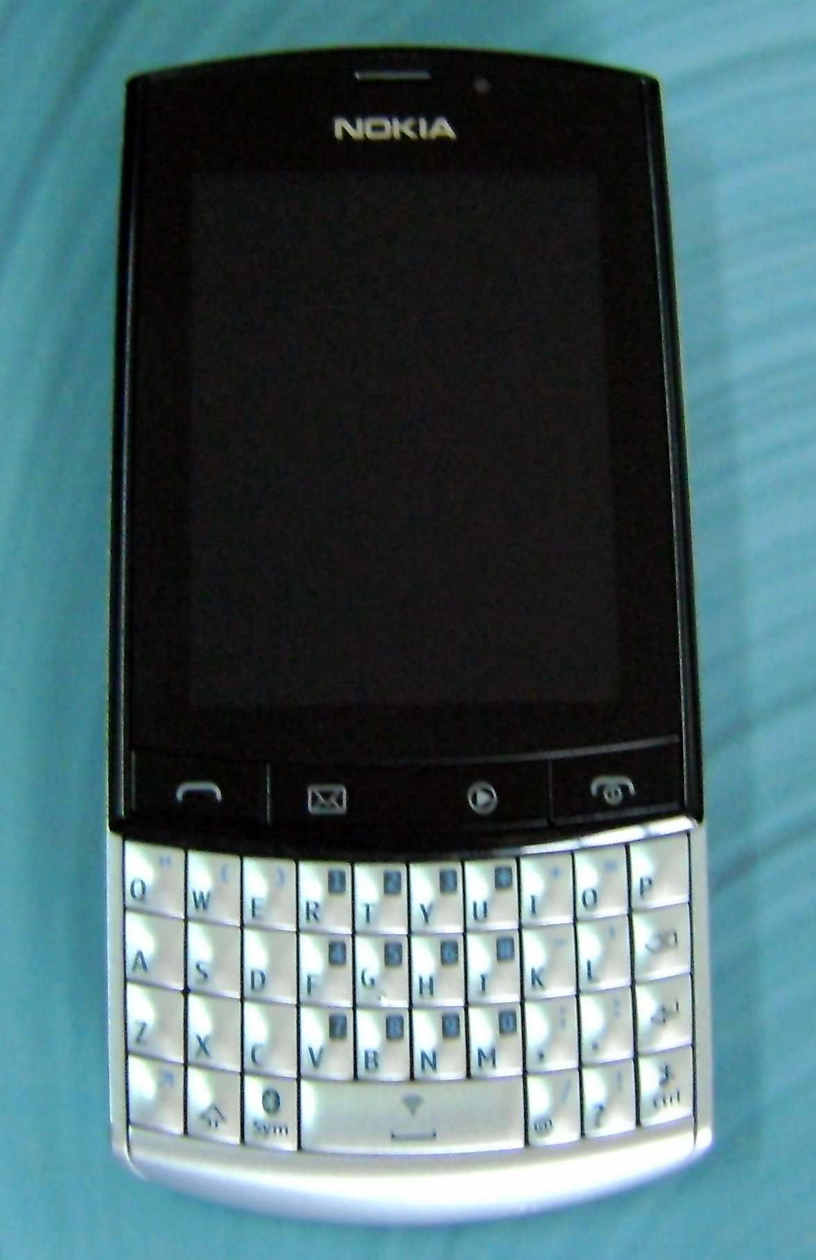 Nokia Asha 303