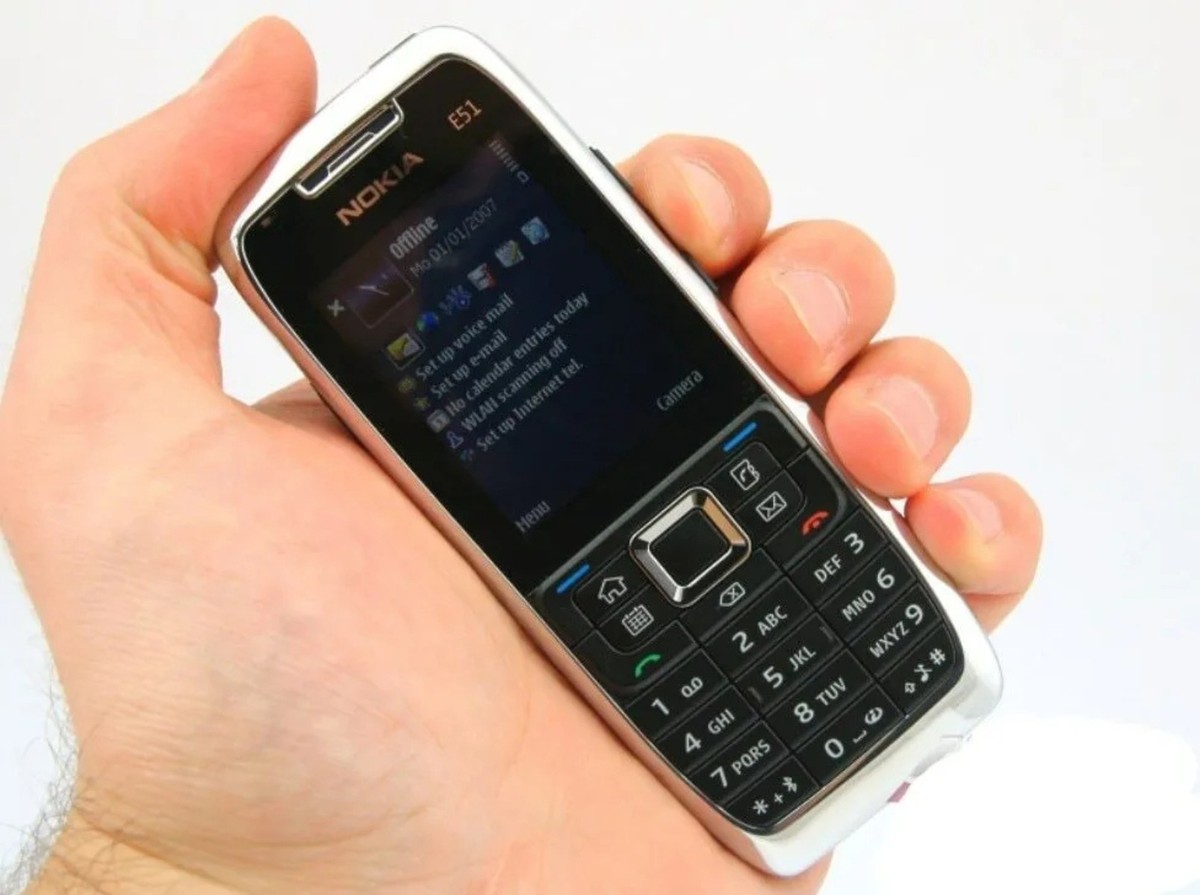 Nokia E51 Resim 3