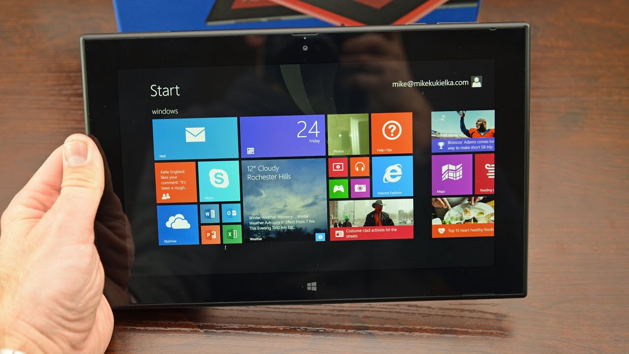 Nokia Lumia 2520 Resim 4