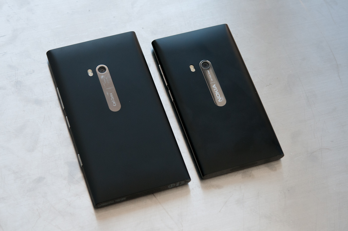 Nokia Lumia 900 Resim 4