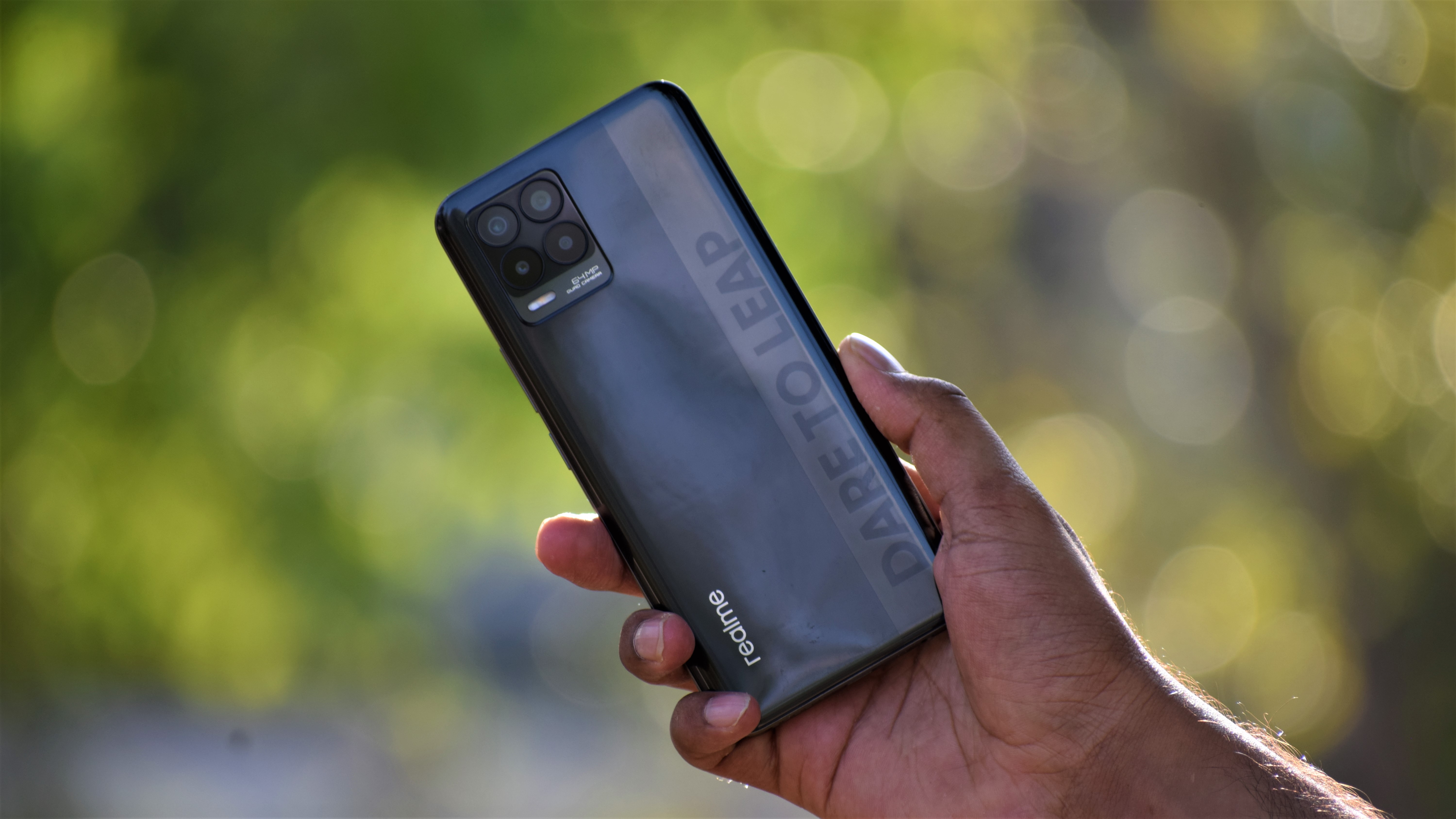 Realme 8 Resim 5