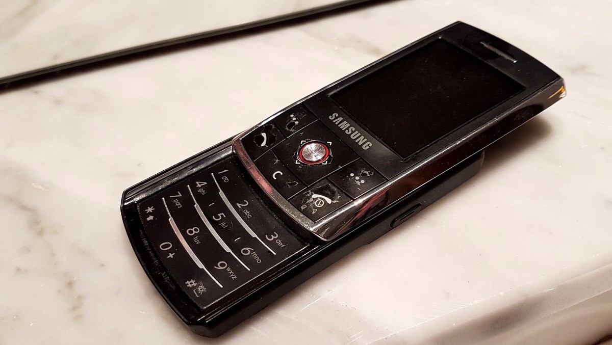 Samsung D800 Resim 2